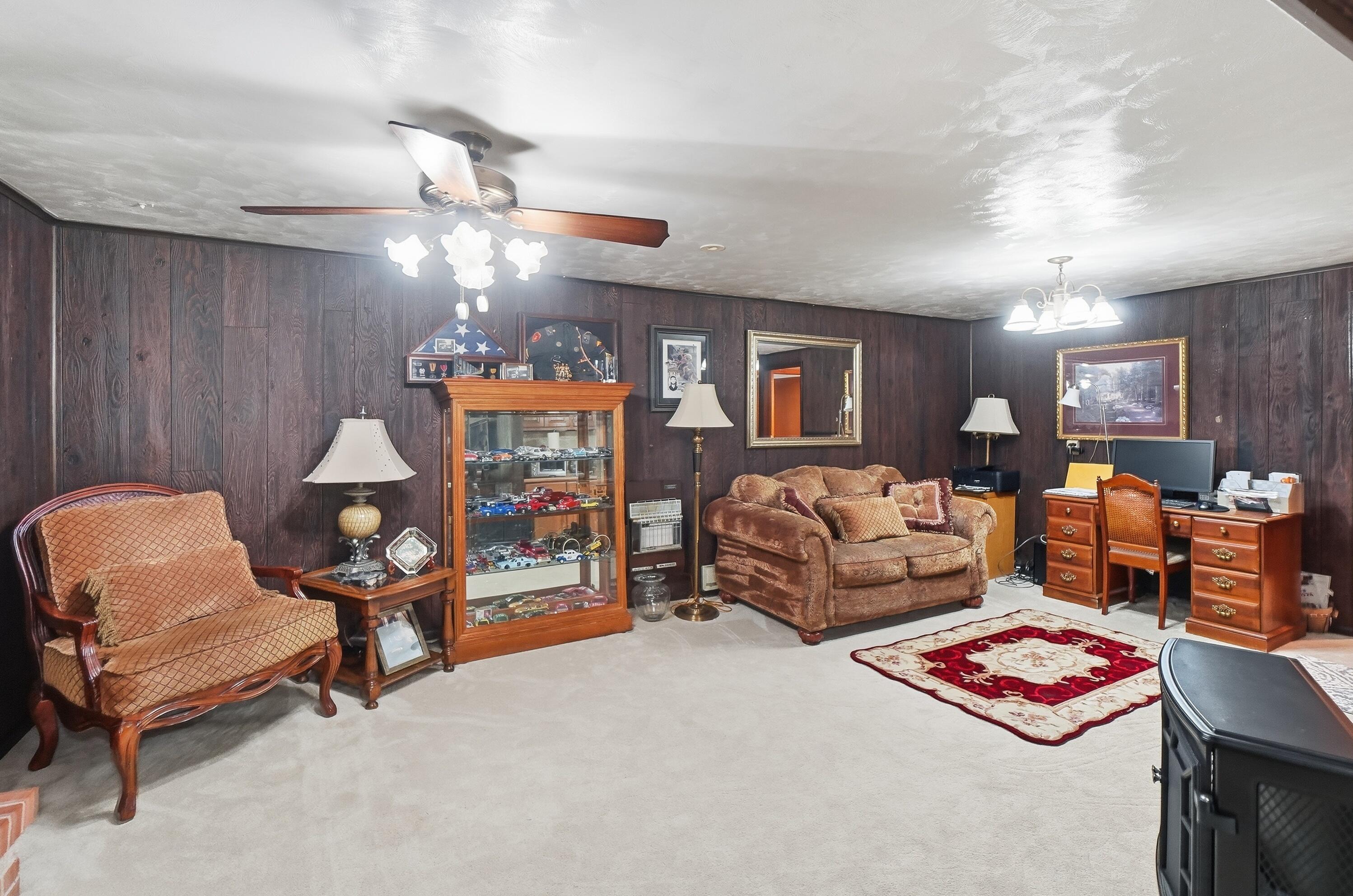 10365 Shelby Freyburg, Wapakoneta, Ohio 45895