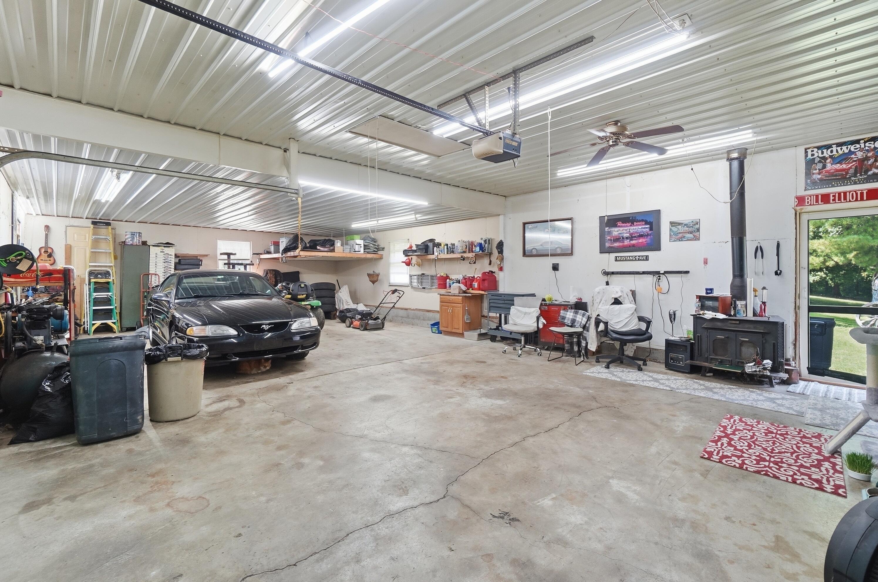 10365 Shelby Freyburg, Wapakoneta, Ohio 45895