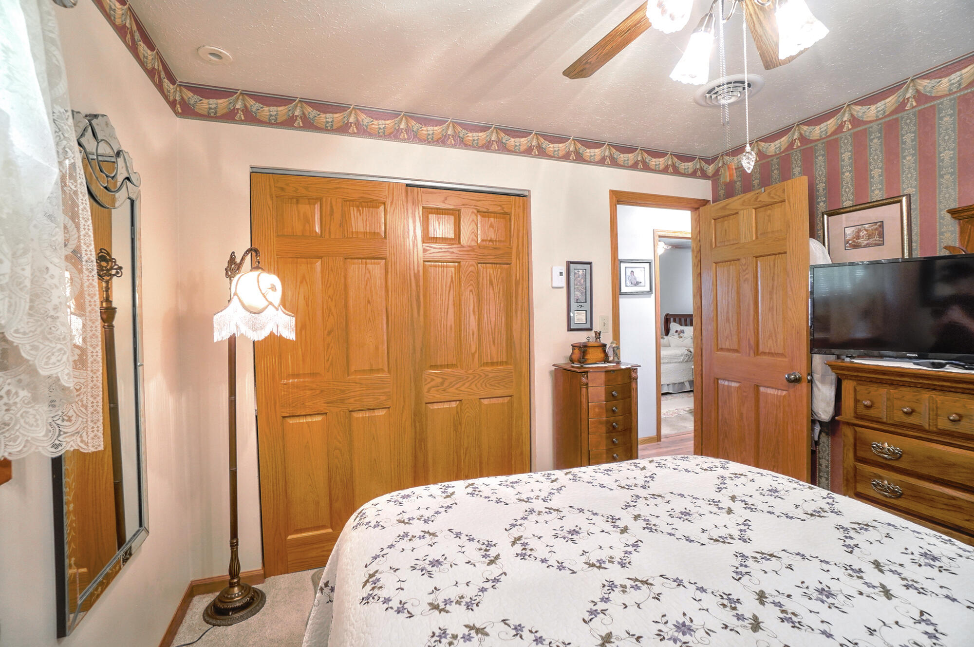 10365 Shelby Freyburg, Wapakoneta, Ohio 45895