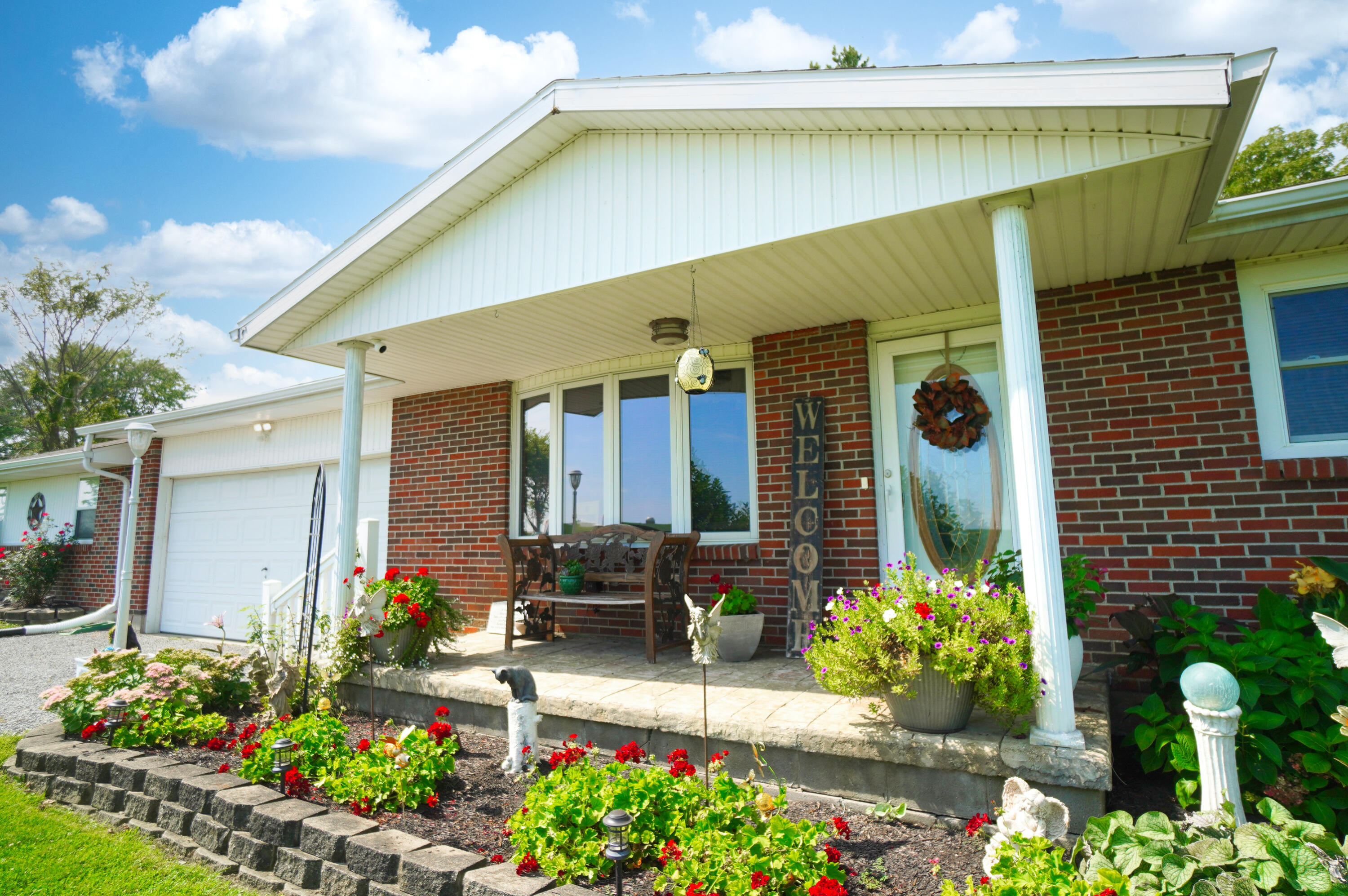 10365 Shelby Freyburg, Wapakoneta, Ohio 45895