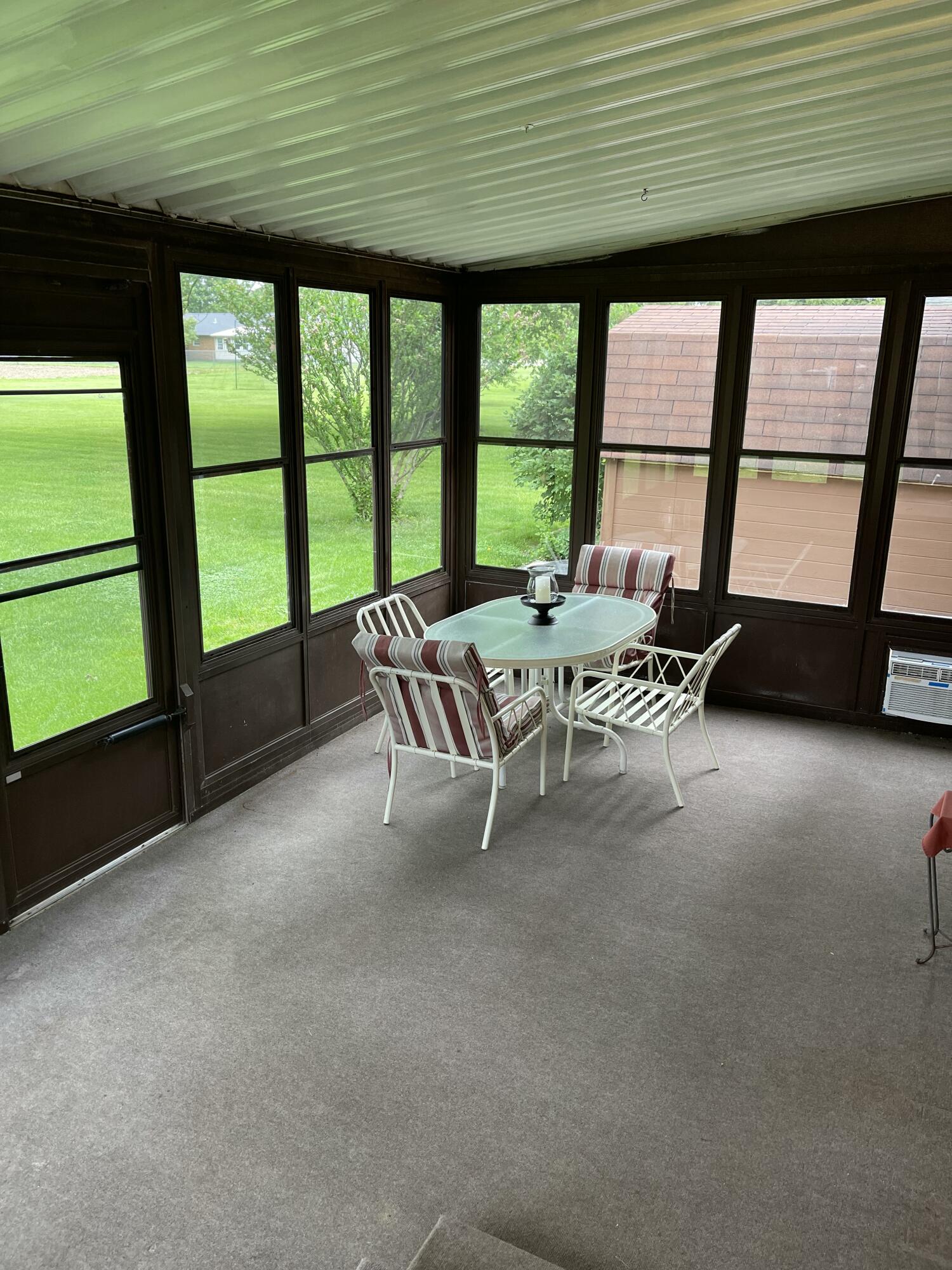 4931 Bosart, Springfield, Ohio 45503