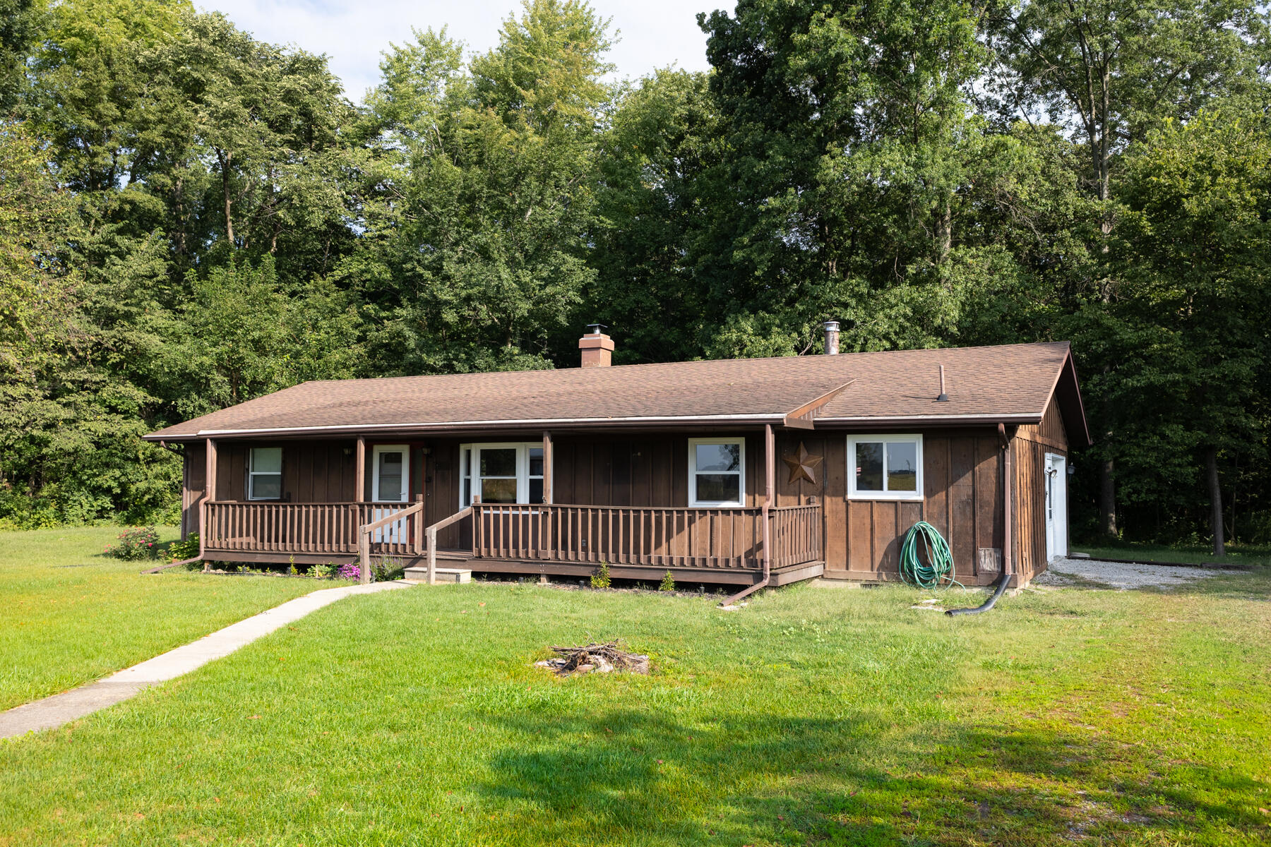 1500 Stillwater, Houston, Ohio 45333