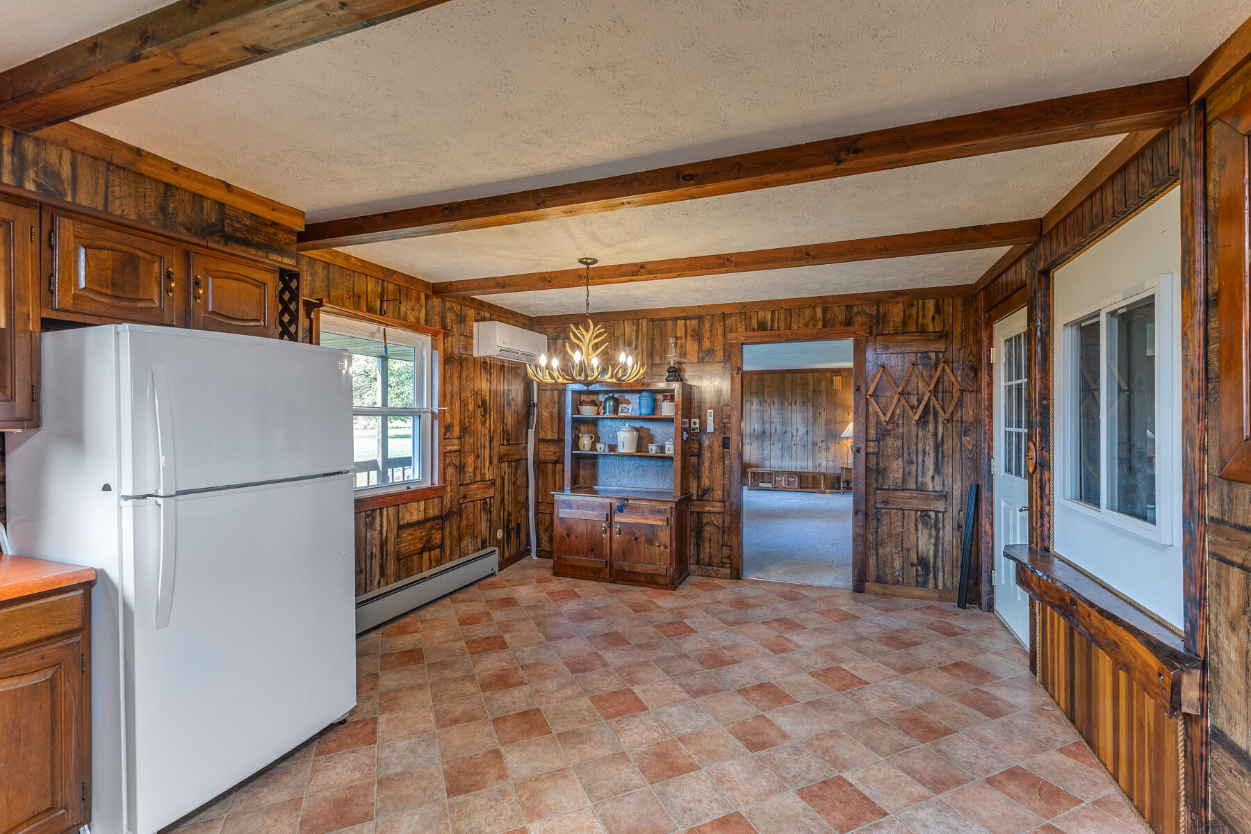 1500 Stillwater, Houston, Ohio 45333