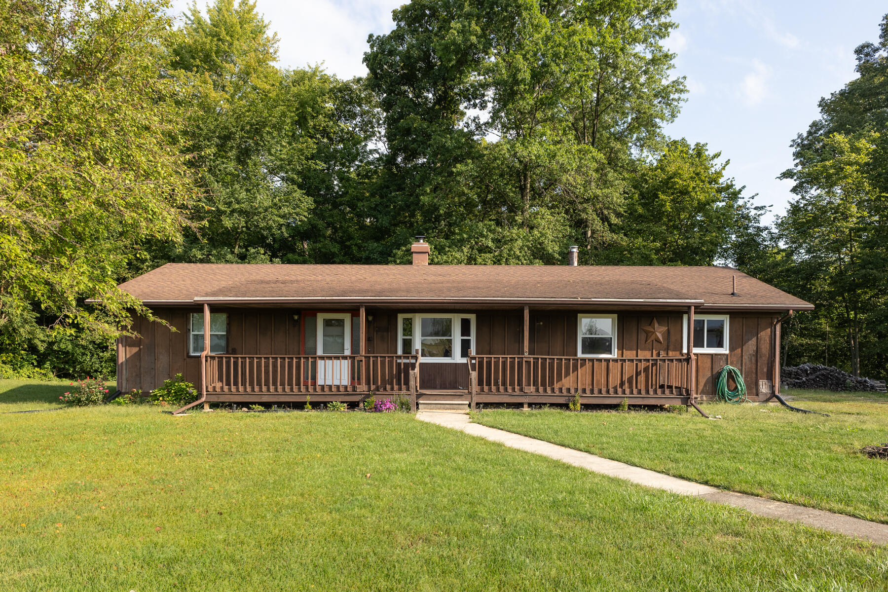 1500 Stillwater, Houston, Ohio 45333