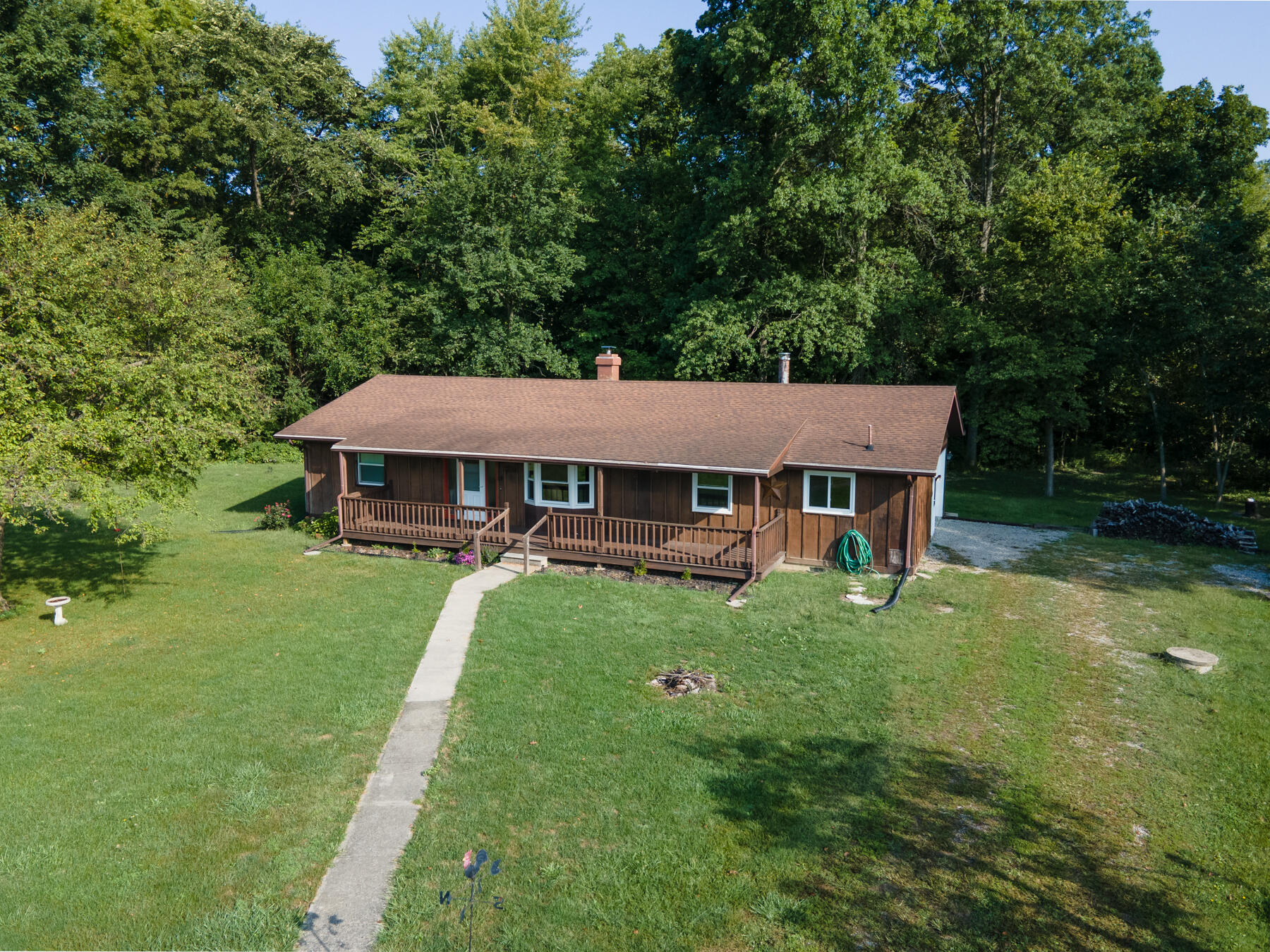 1500 Stillwater, Houston, Ohio 45333