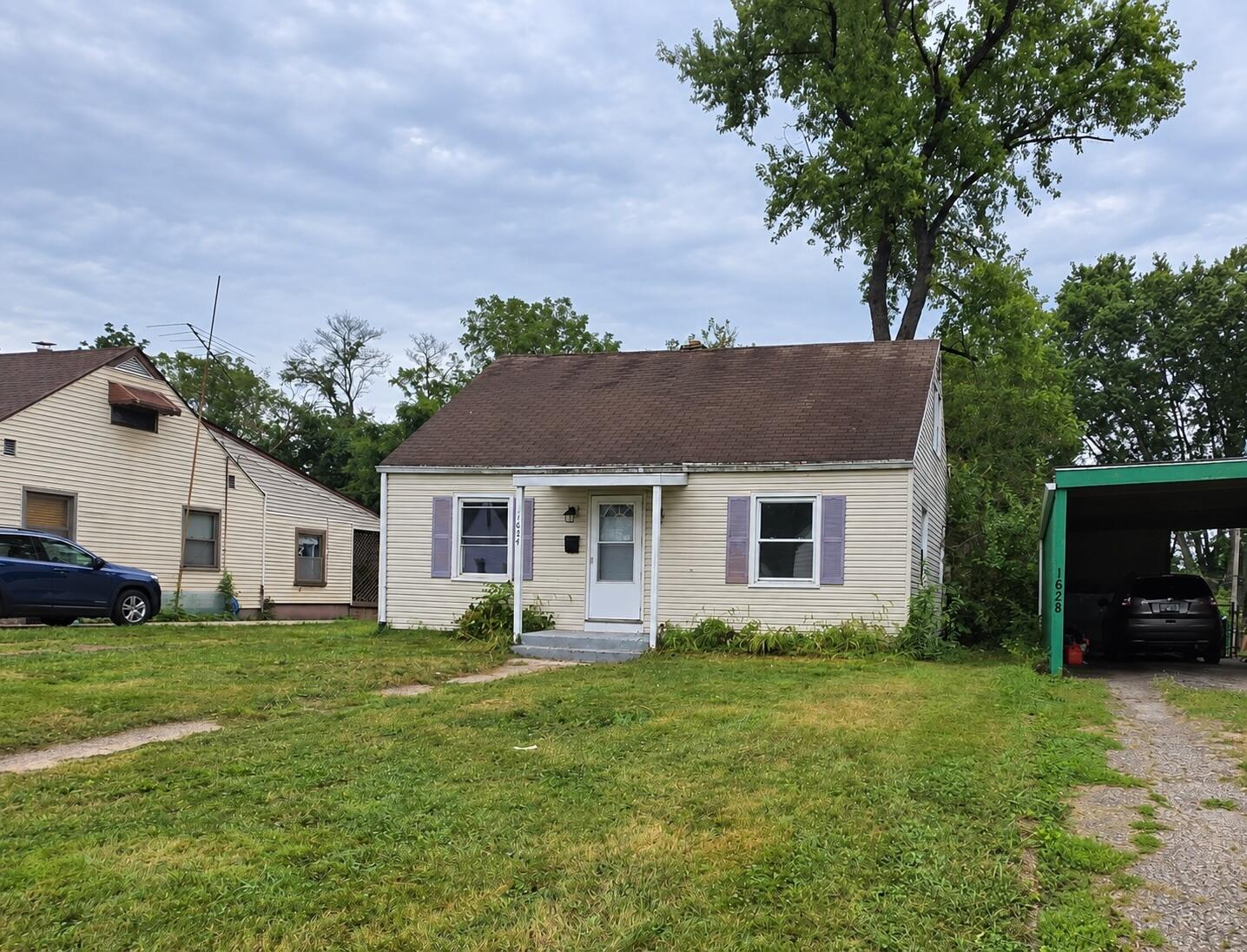 1624 Sweetbriar, Springfield, Ohio 45505