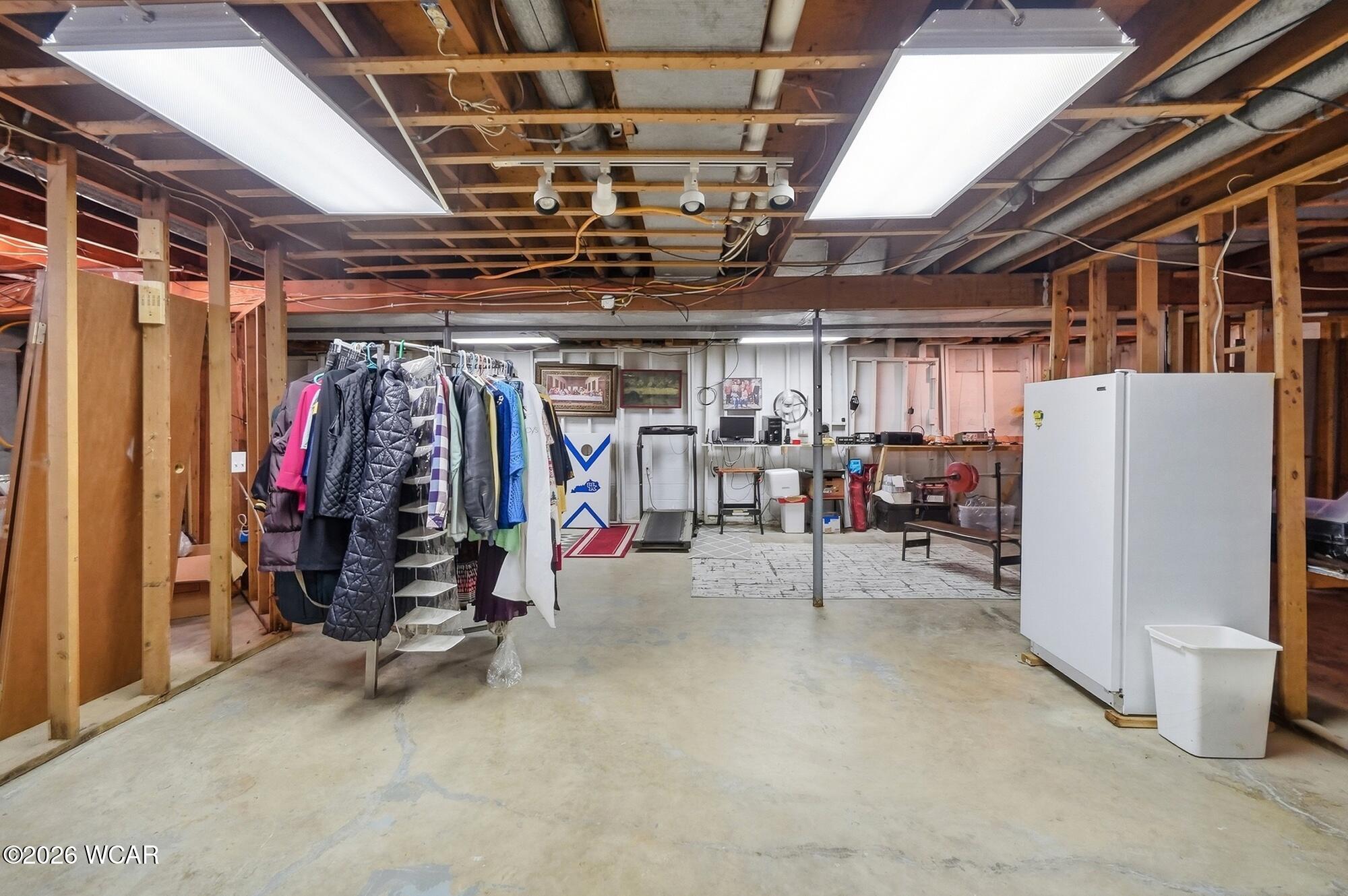 3733 Harding Highway, Lima, Ohio