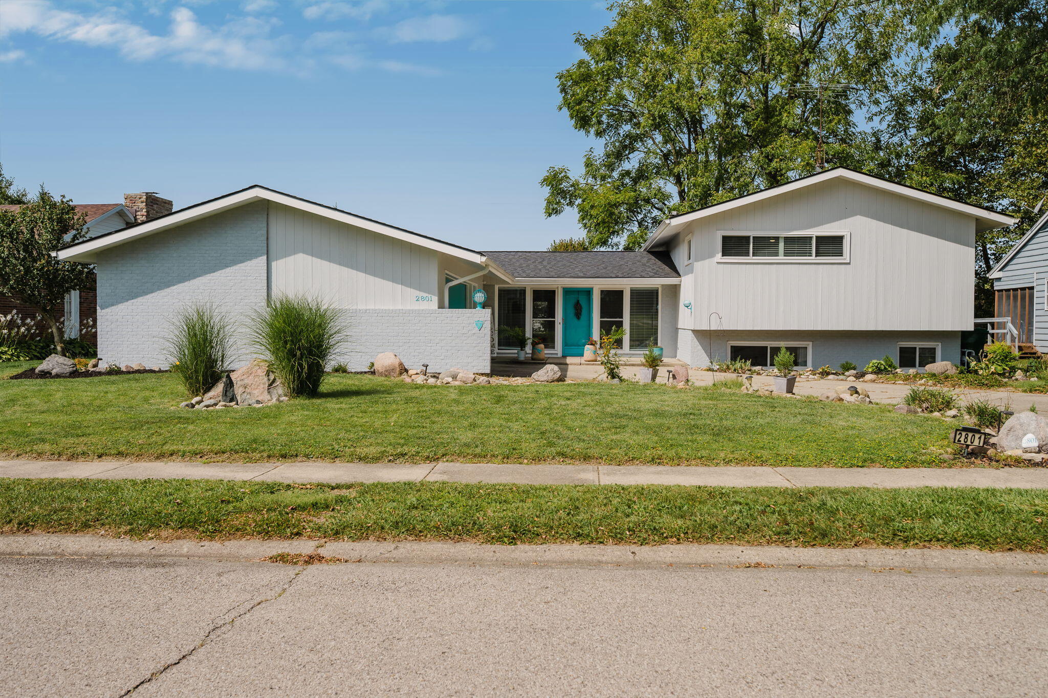 2801 Wellsford, Springfield, Ohio 45503