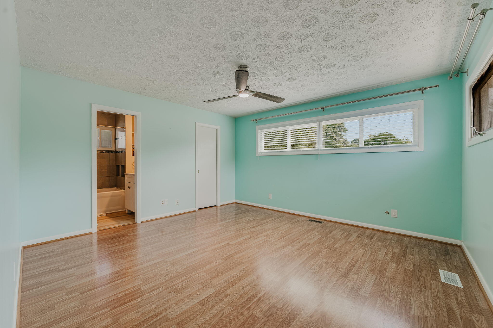 2801 Wellsford, Springfield, Ohio 45503