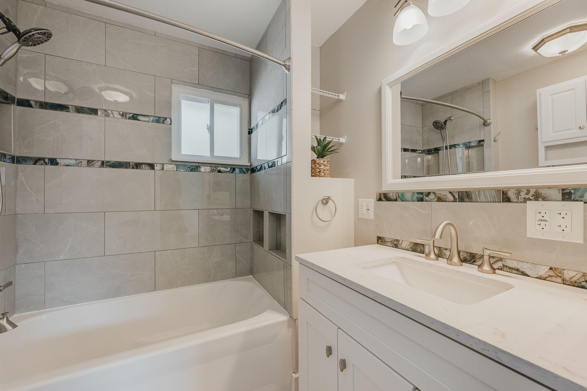 2801 Wellsford, Springfield, Ohio 45503