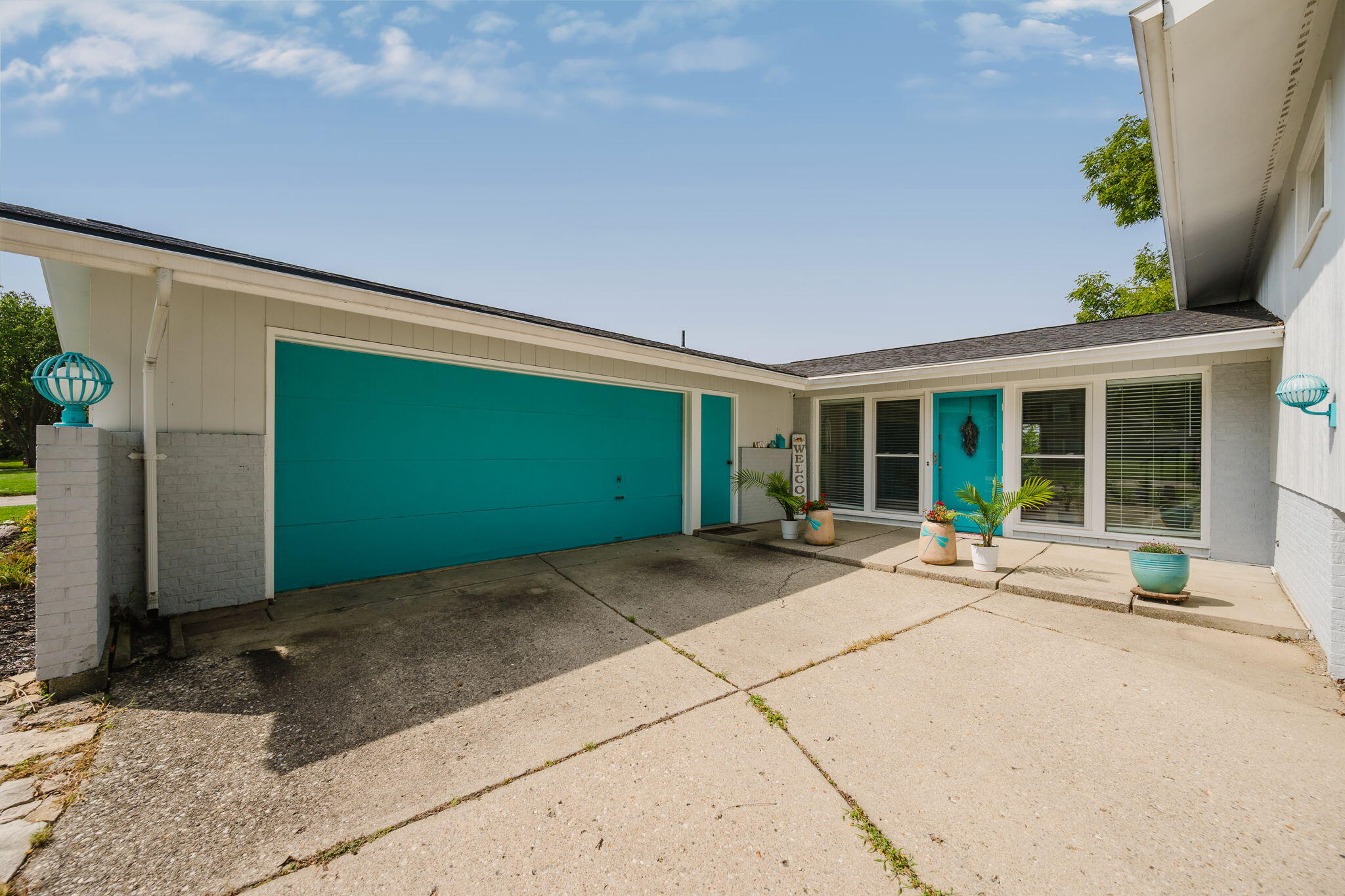 2801 Wellsford, Springfield, Ohio 45503