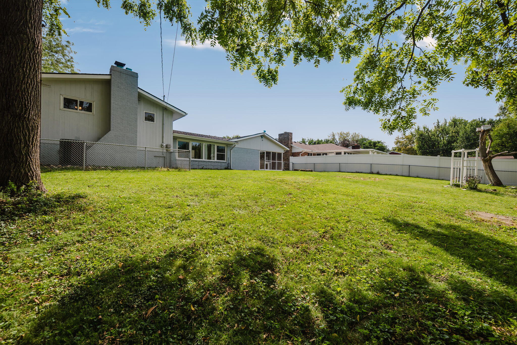 2801 Wellsford, Springfield, Ohio 45503