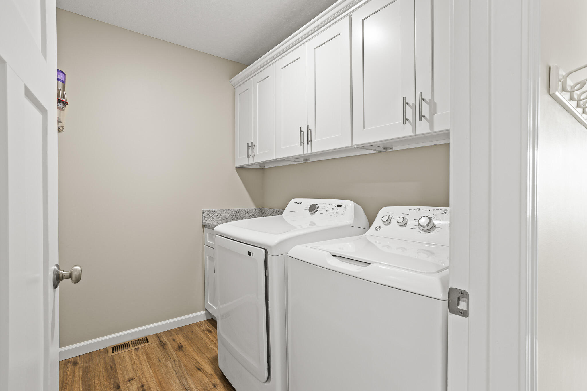 210 Fox Harbor, Troy, Ohio 45373