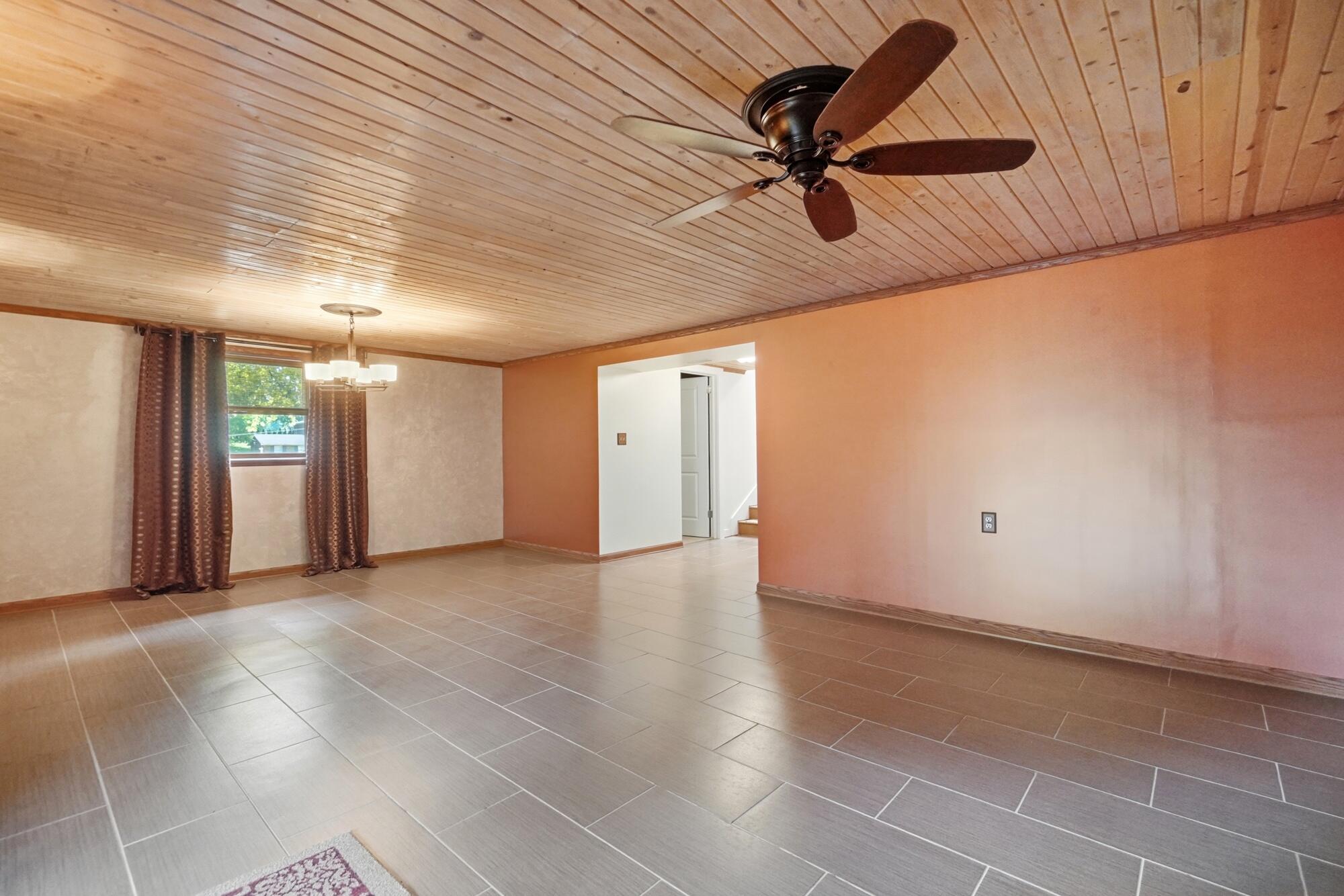 2756 Cottonwood, Springfield, Ohio 45504