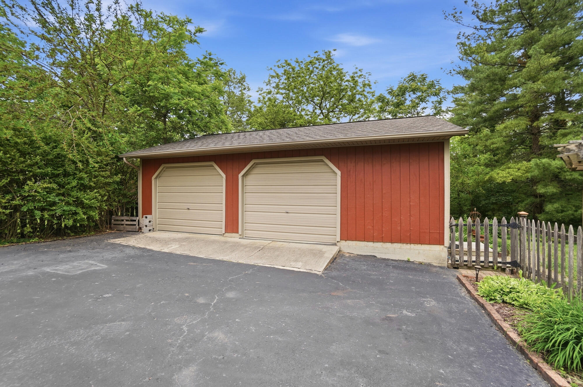 2756 Cottonwood, Springfield, Ohio 45504