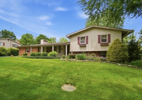 2756 Cottonwood, Springfield, Ohio 45504, 5 Bedroom Bedrooms, ,3 BathroomBathrooms,Residential,For Sale,Cottonwood,1046108