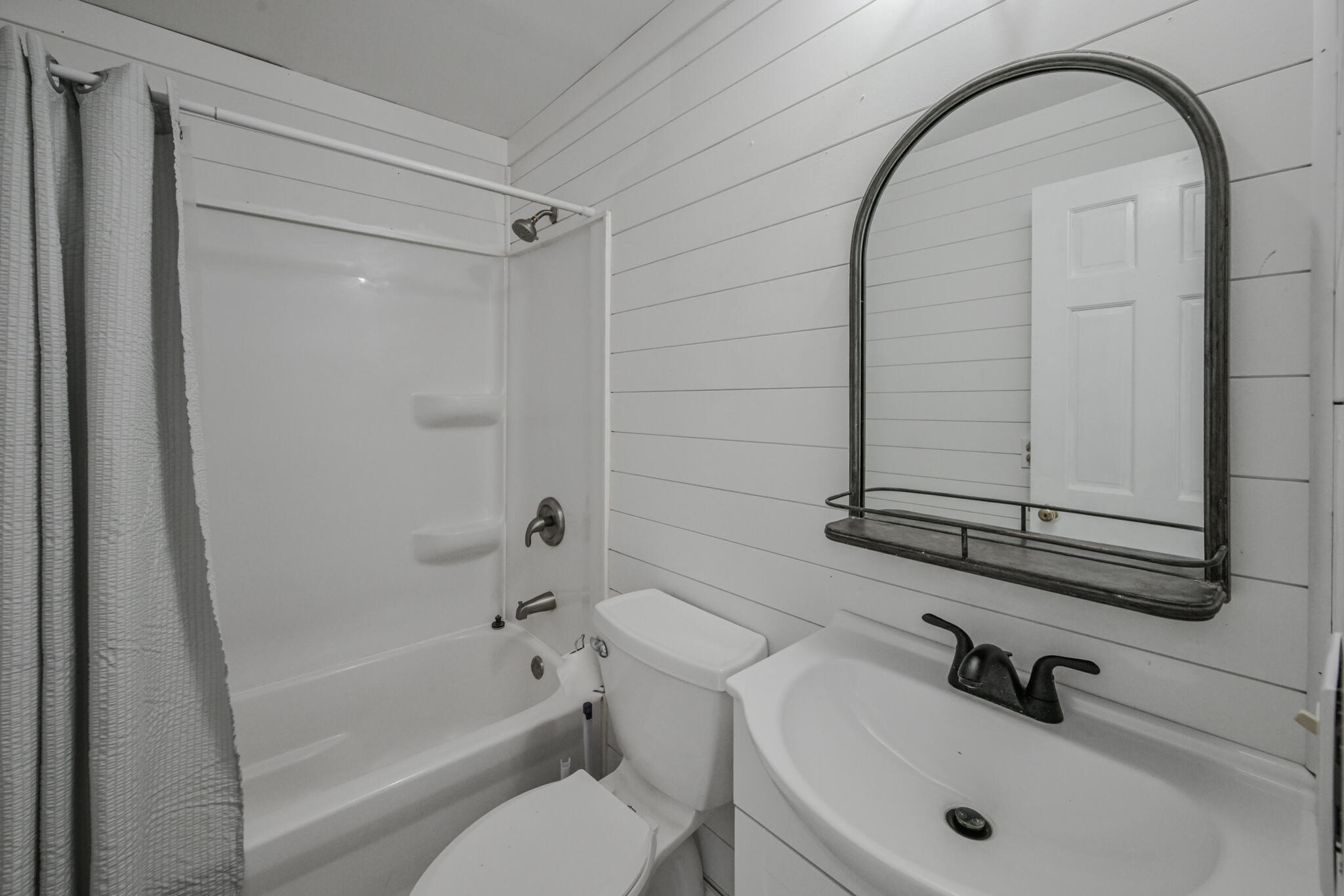 3301 Troy, Springfield, Ohio 45504