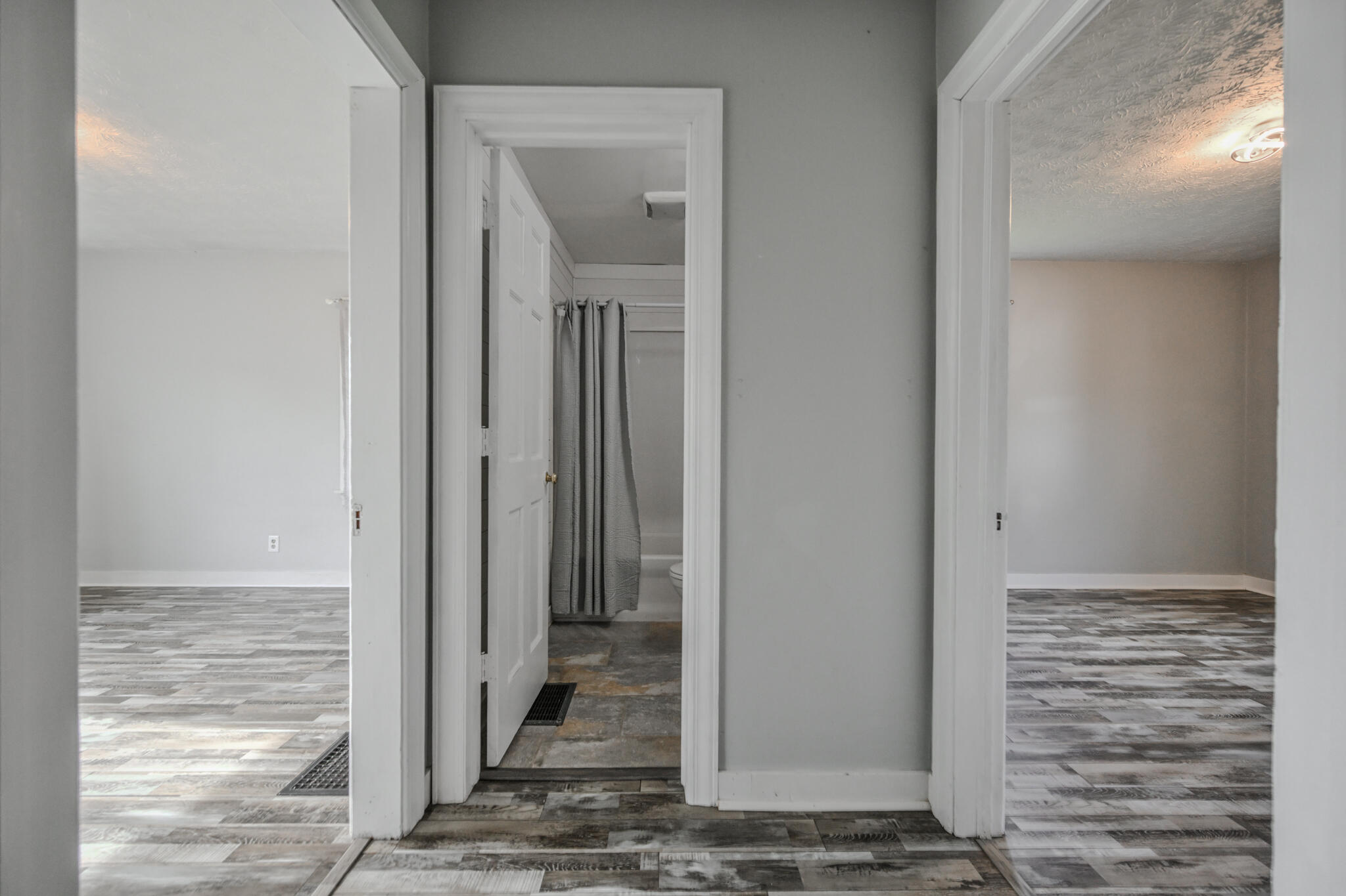 3301 Troy, Springfield, Ohio 45504