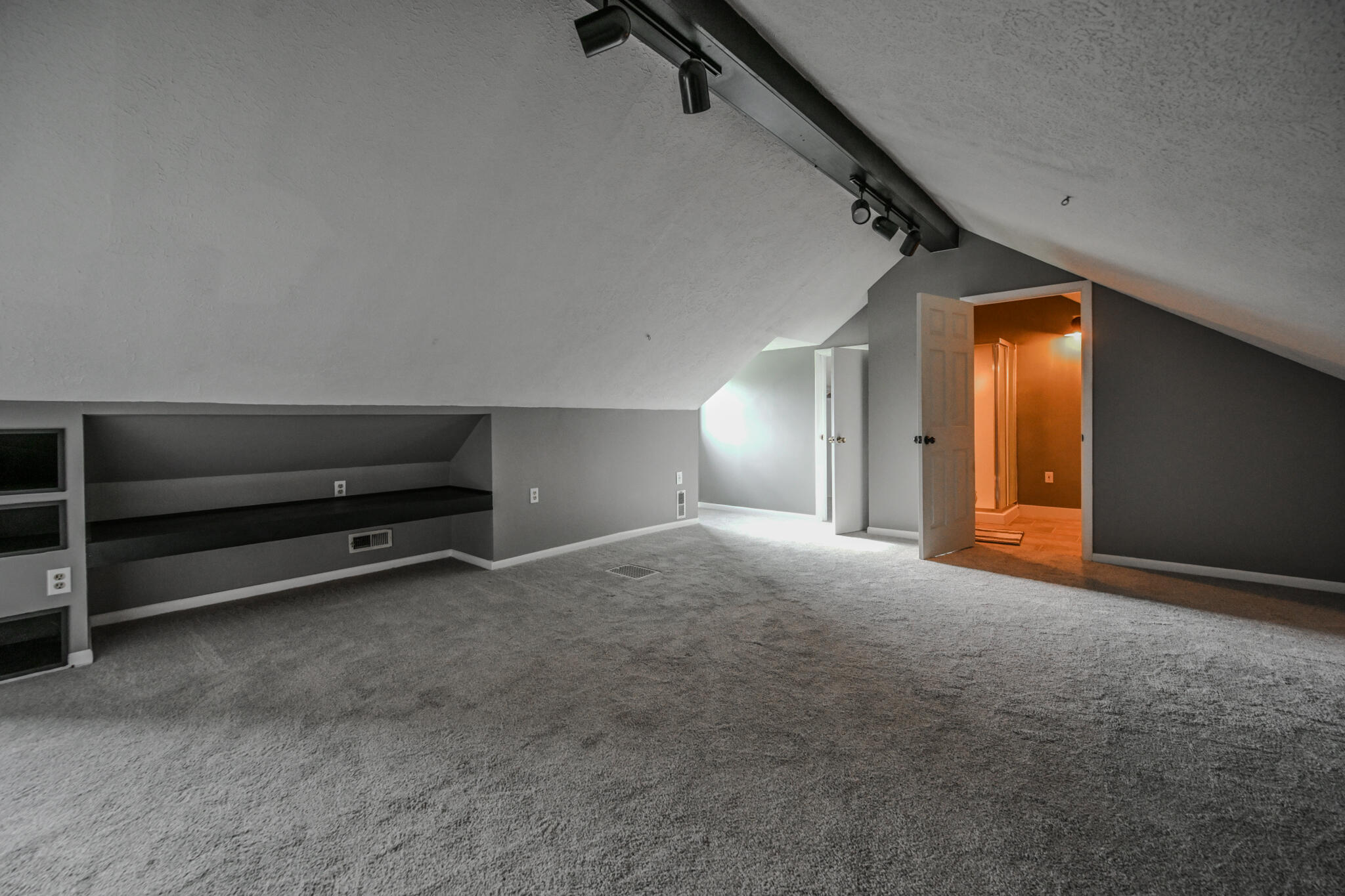3301 Troy, Springfield, Ohio 45504