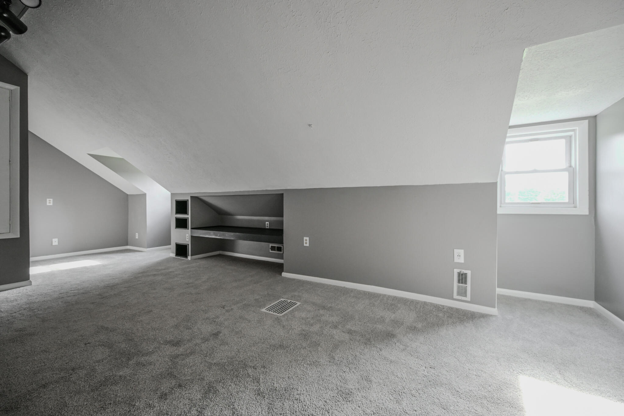 3301 Troy, Springfield, Ohio 45504