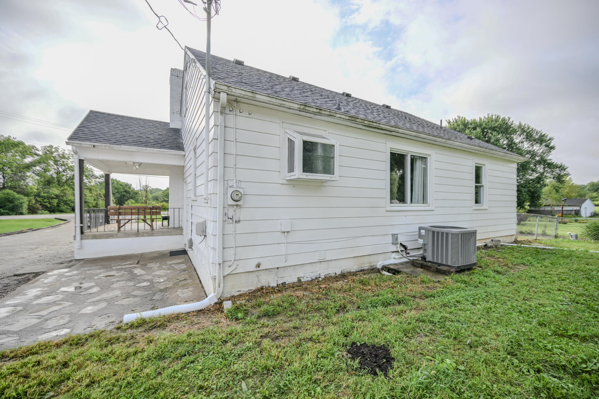 3301 Troy, Springfield, Ohio 45504