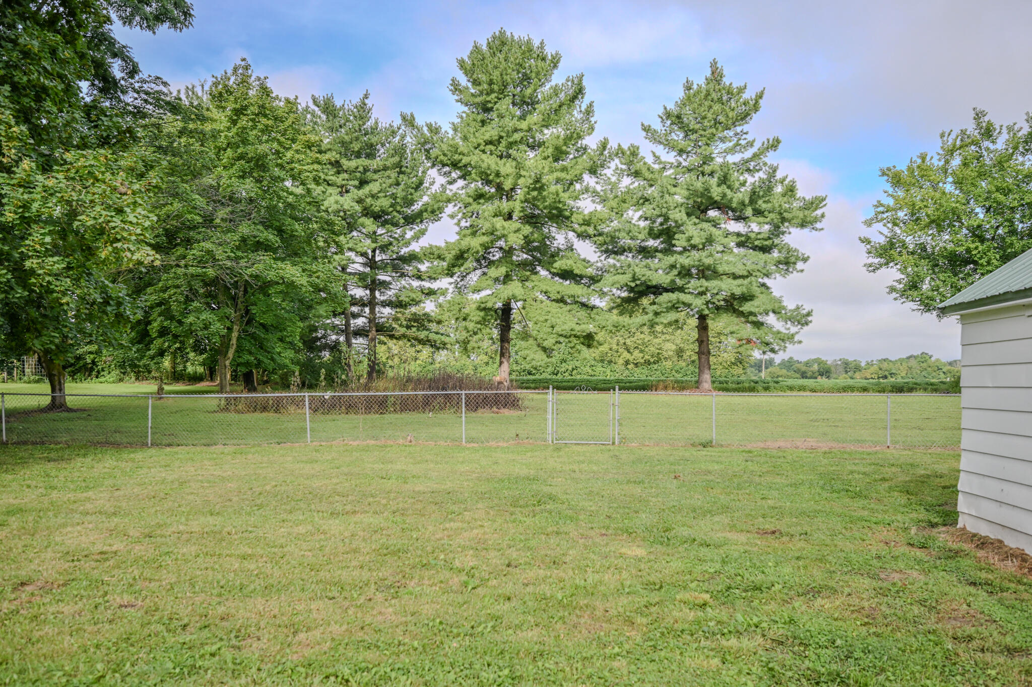 3301 Troy, Springfield, Ohio 45504