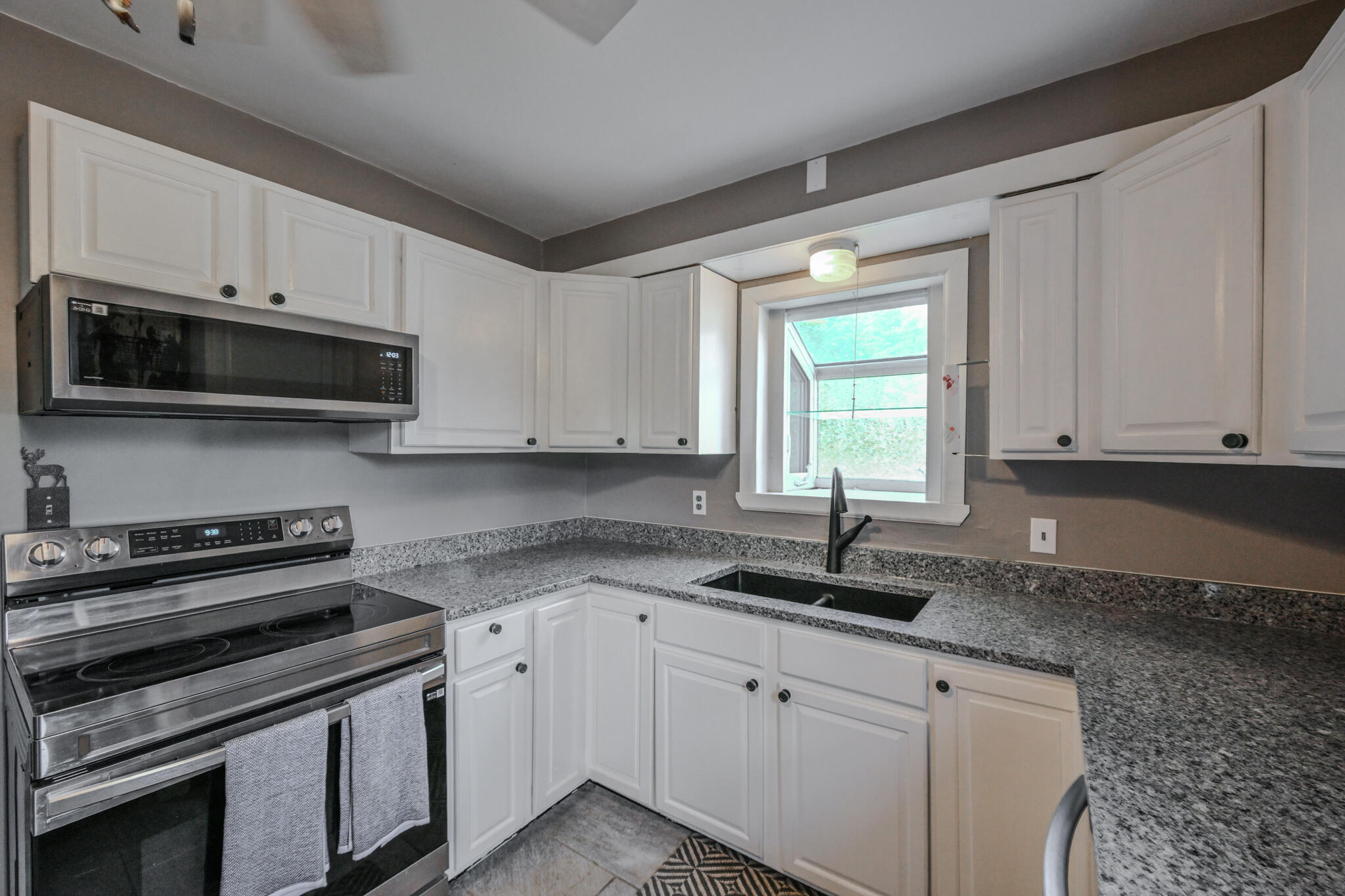 3301 Troy, Springfield, Ohio 45504