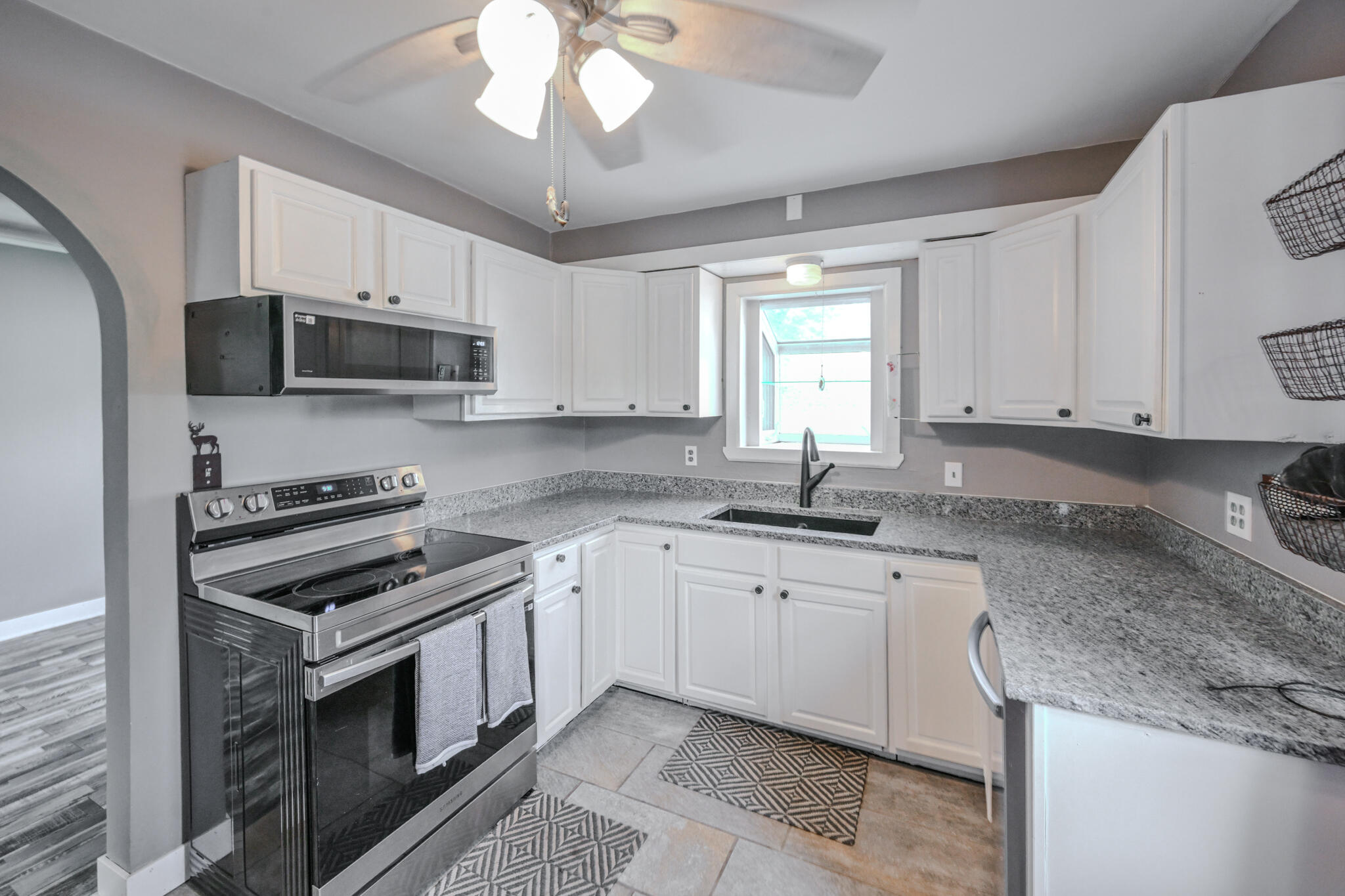 3301 Troy, Springfield, Ohio 45504
