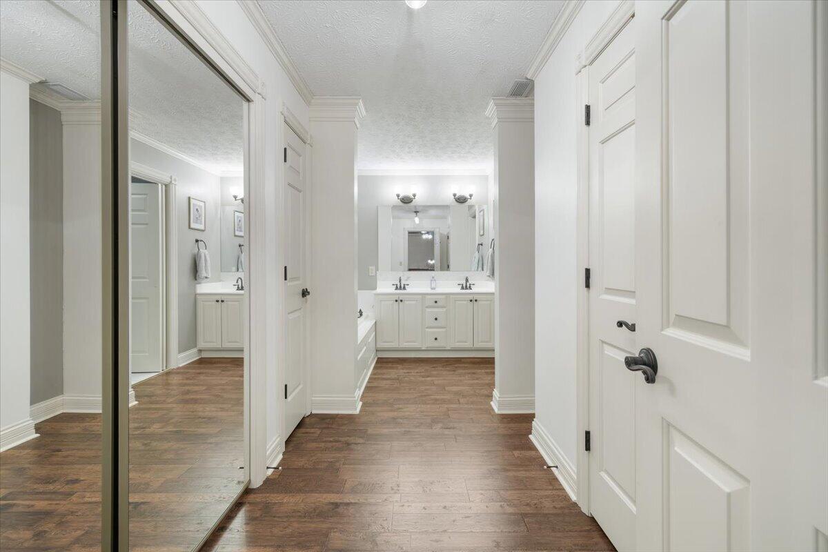 2340 Cara, Troy, Ohio 45373