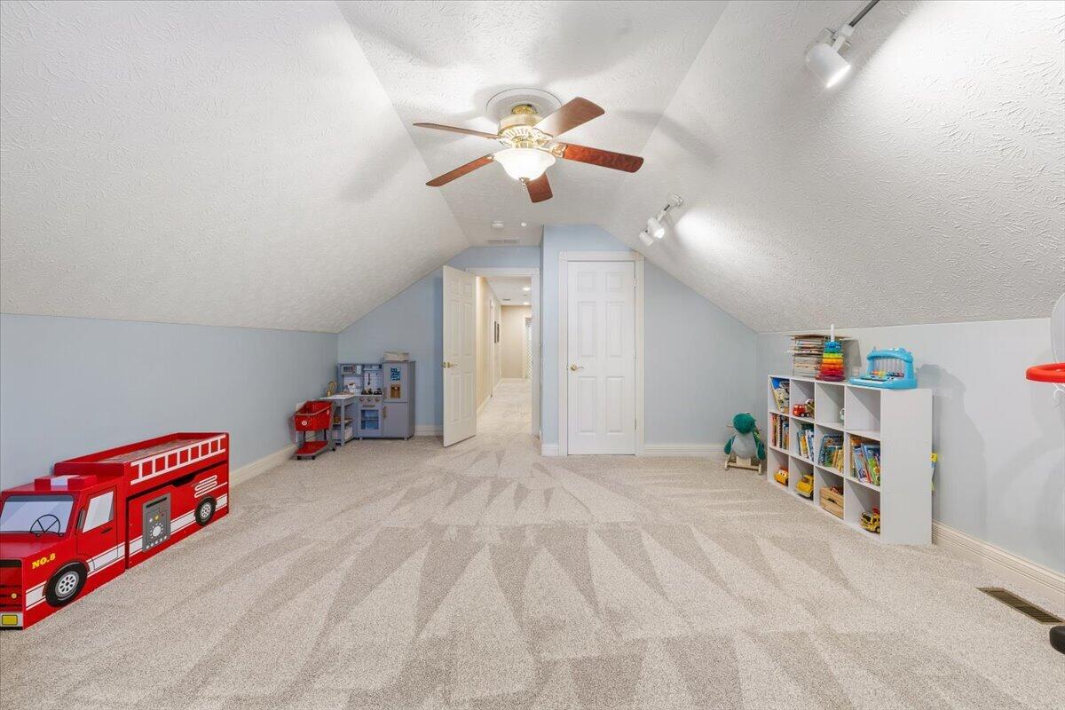 2340 Cara, Troy, Ohio 45373