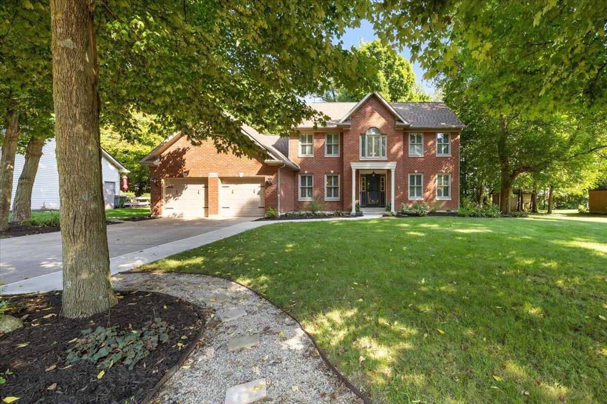 2340 Cara, Troy, Ohio 45373