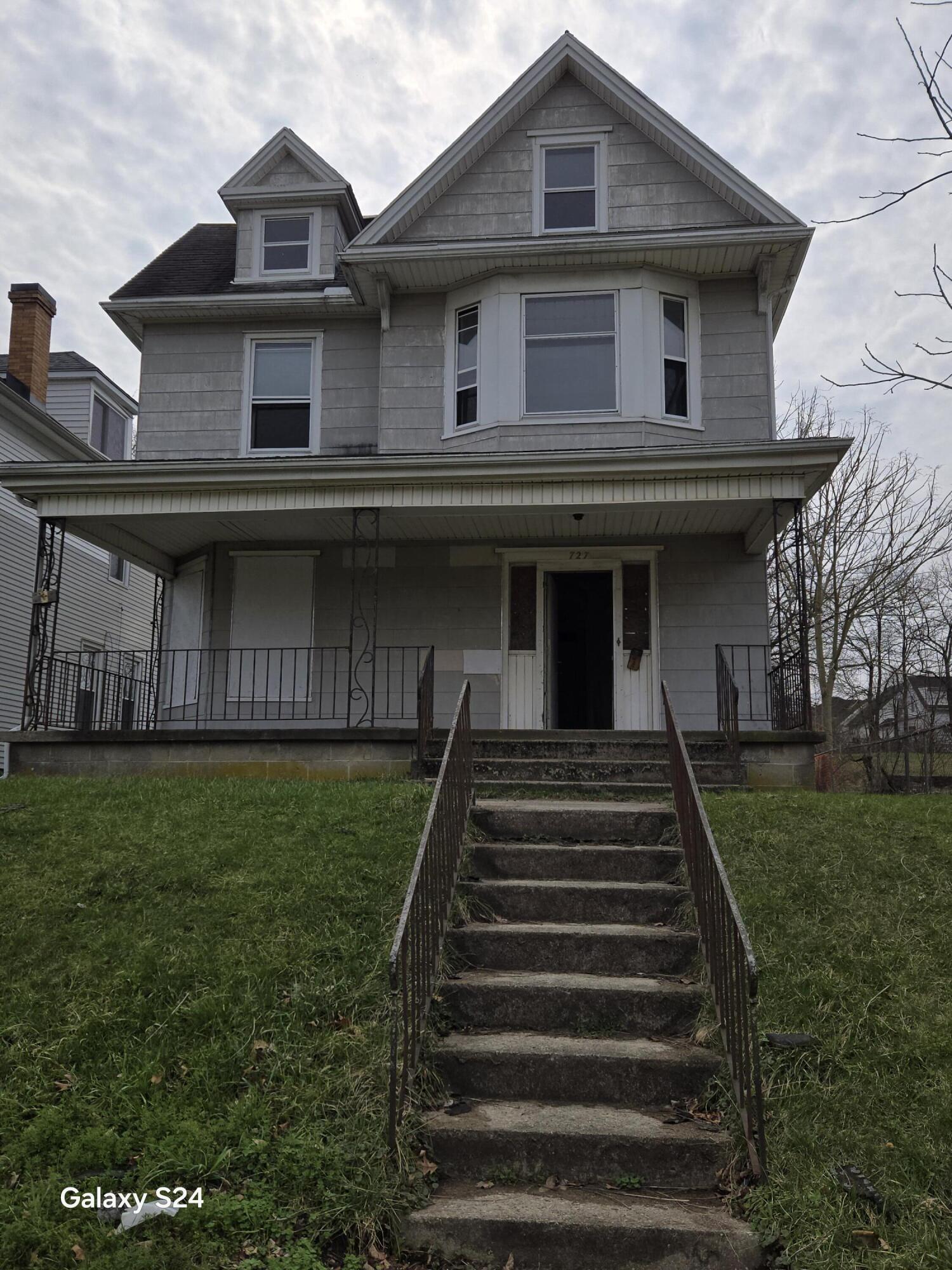 727 High, Springfield, Ohio 45506