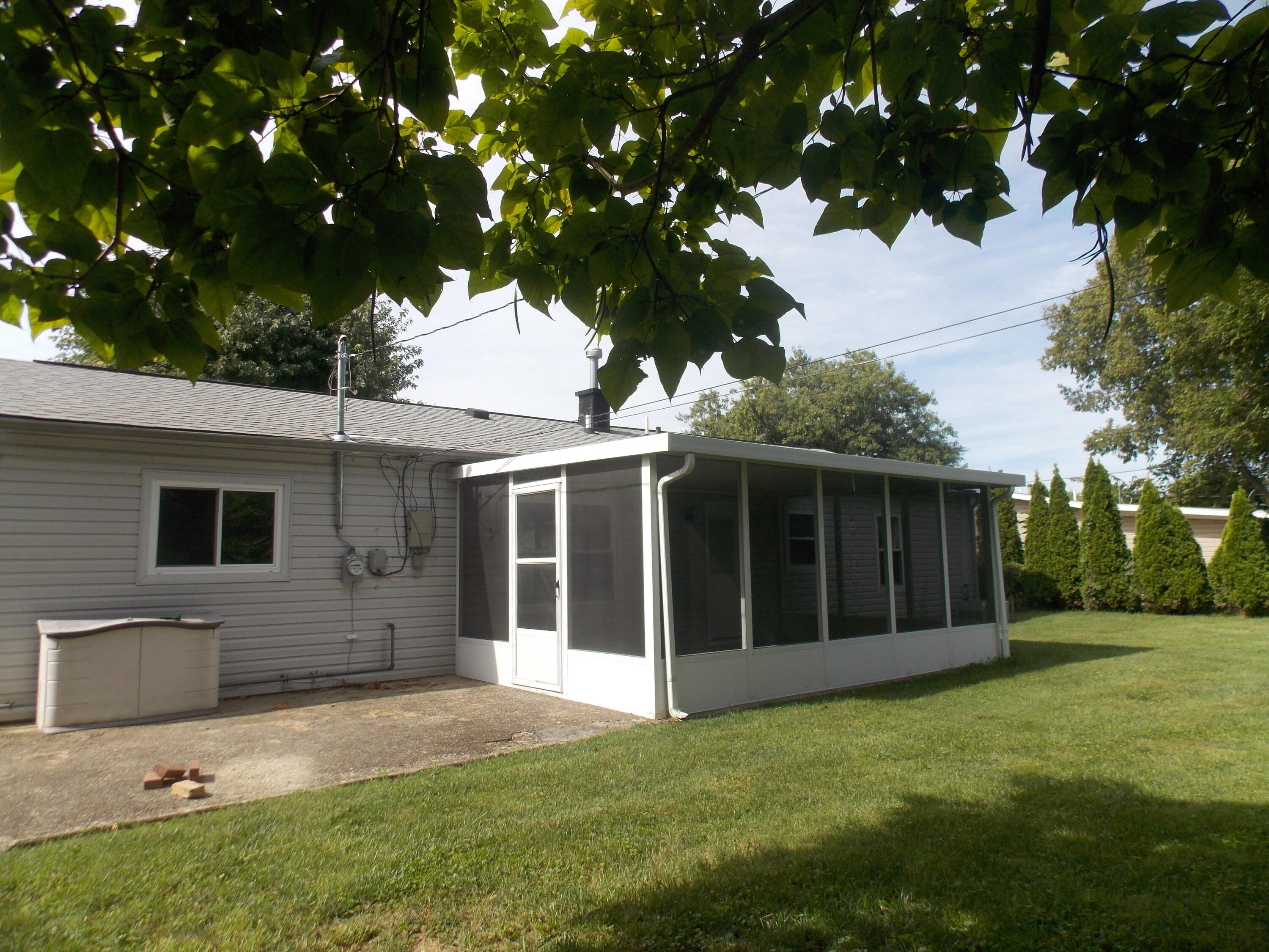 1738 Lundgren, New Carlisle, Ohio 45344