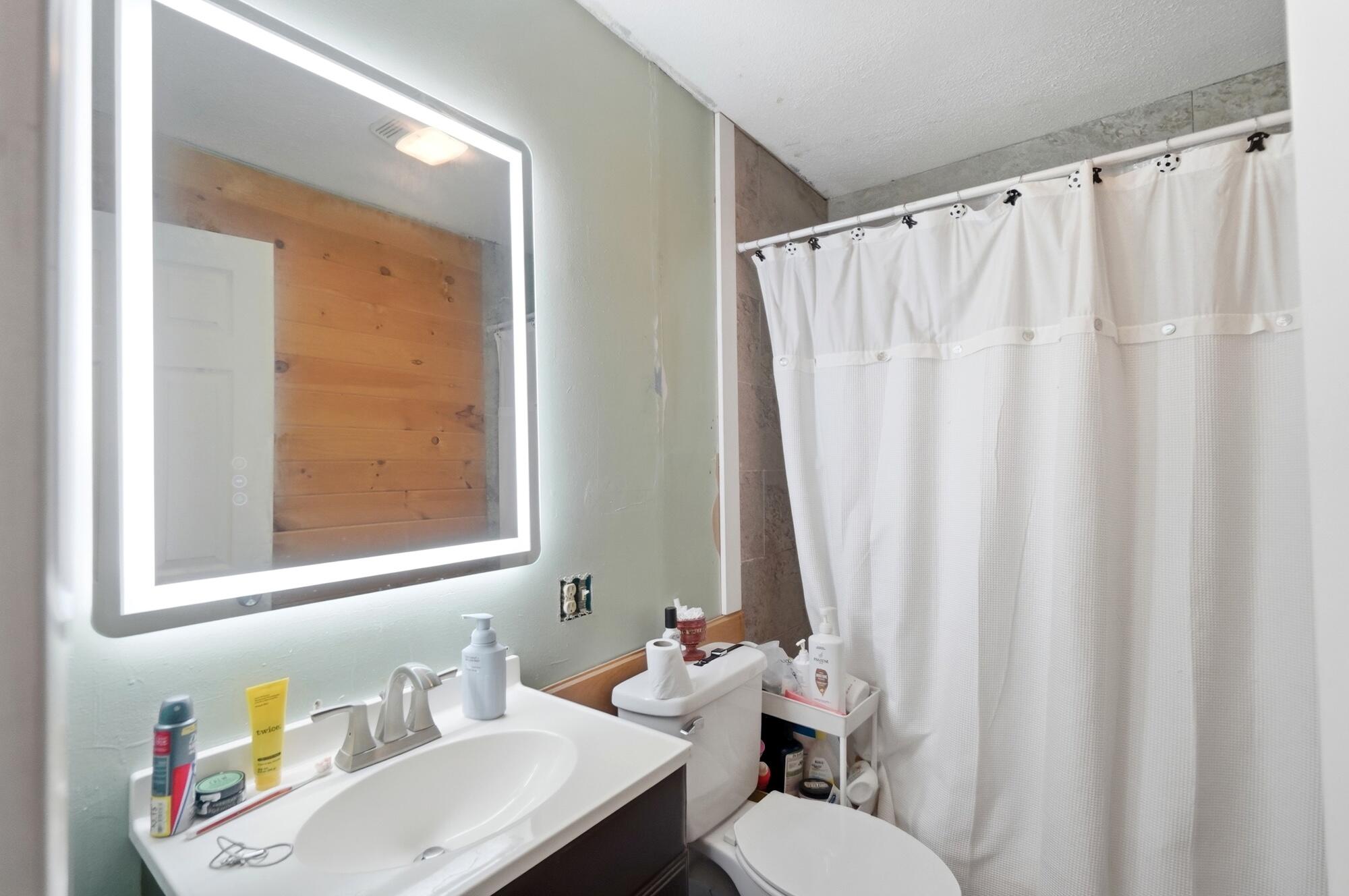2540 Hall, Lima, Ohio 45806