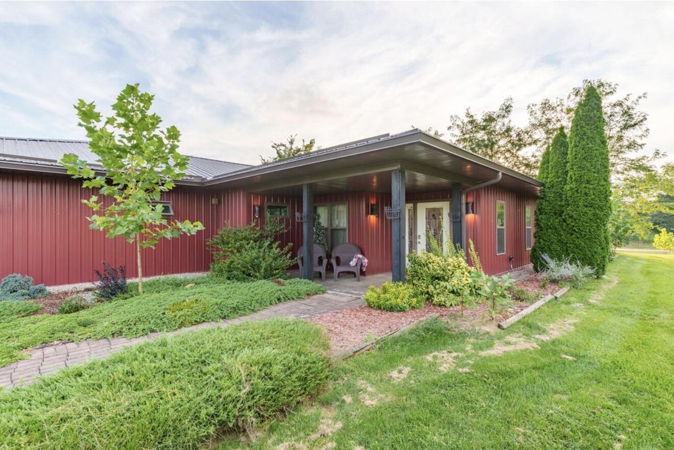 9262 County Road 153, East Liberty, Ohio 43319