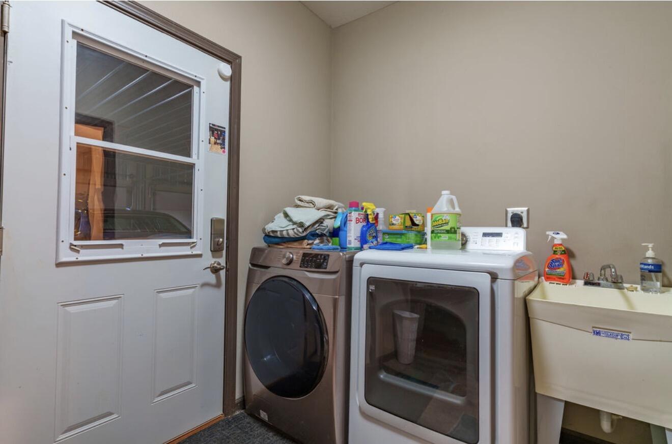 9262 County Road 153, East Liberty, Ohio 43319