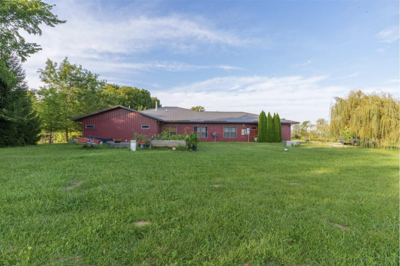 9262 County Road 153, East Liberty, Ohio 43319