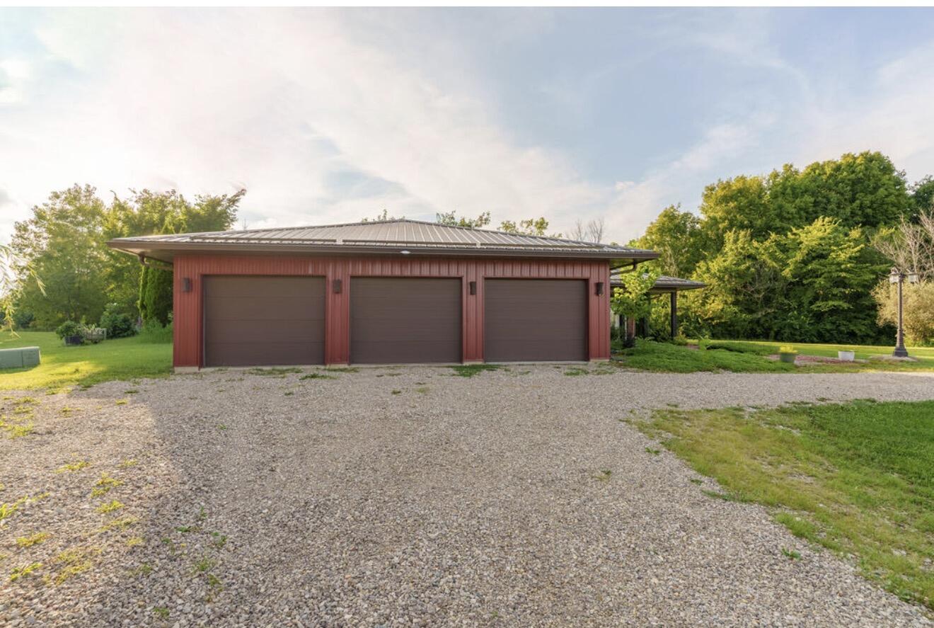 9262 County Road 153, East Liberty, Ohio 43319
