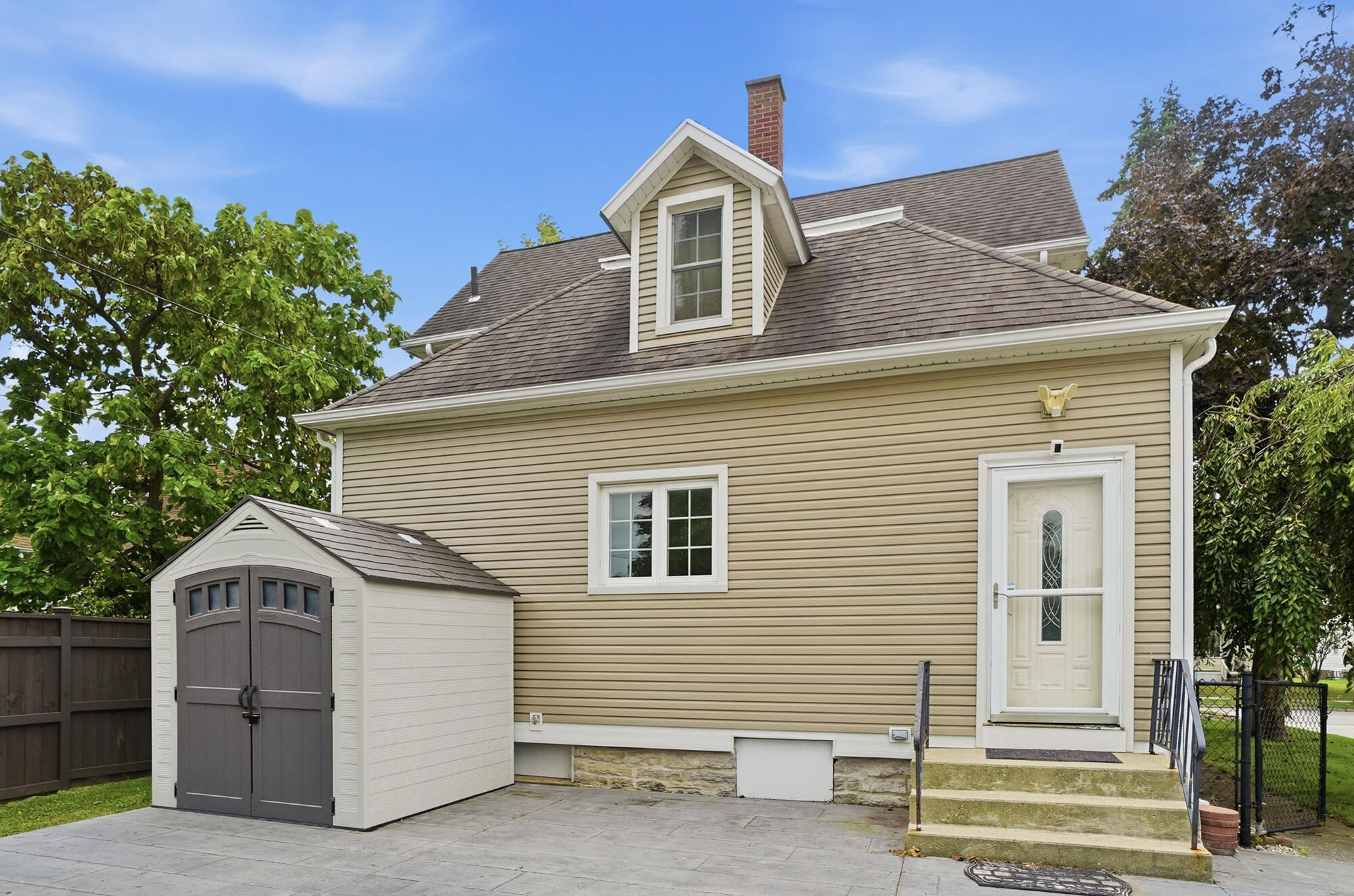410 Pearl, Wapakoneta, Ohio 45895