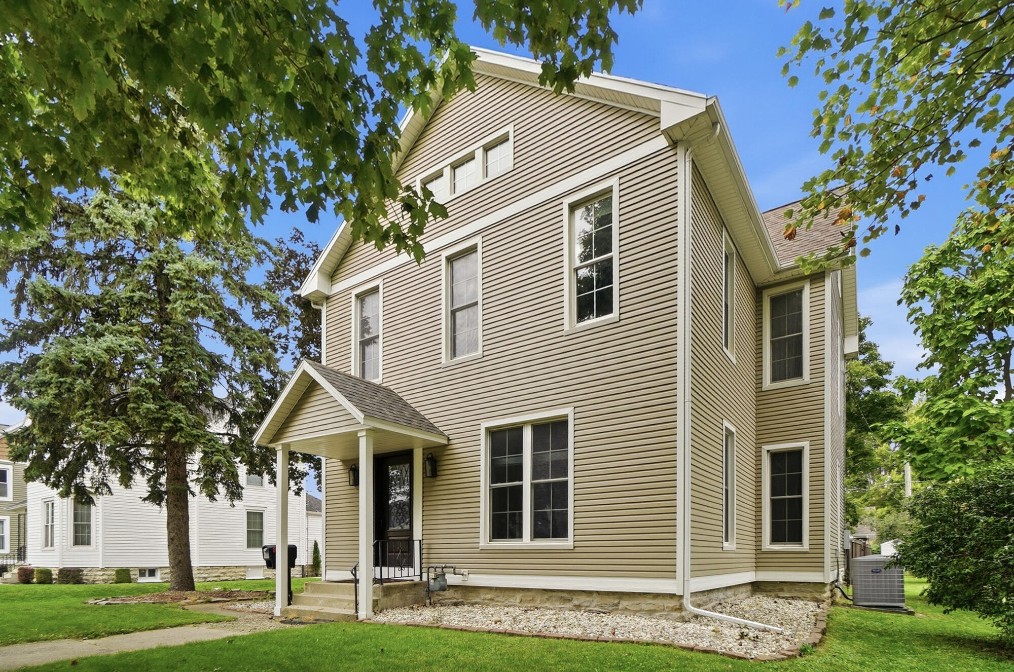 410 Pearl, Wapakoneta, Ohio 45895