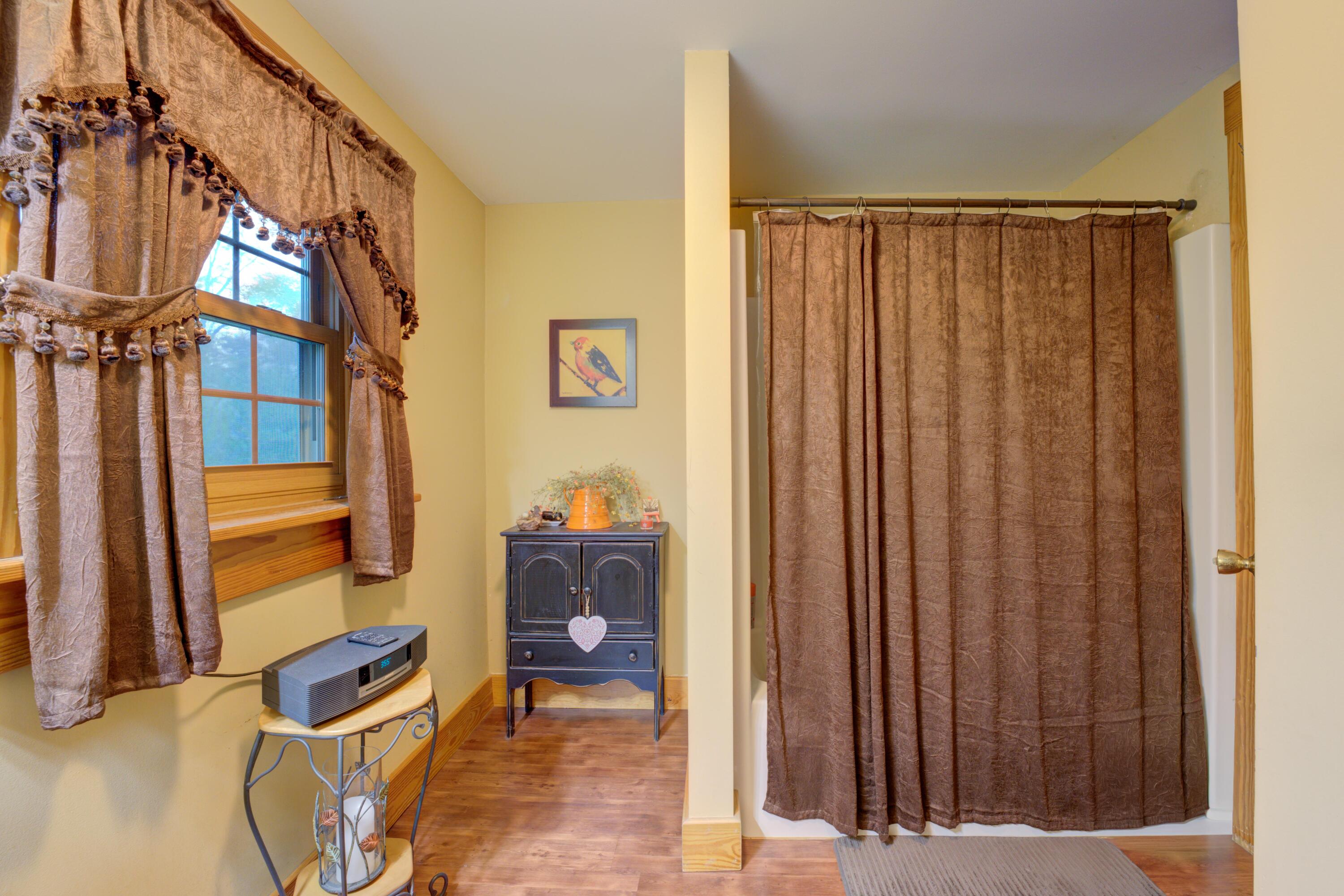 7802 Greenville-Celina, Greenville, Ohio 45331