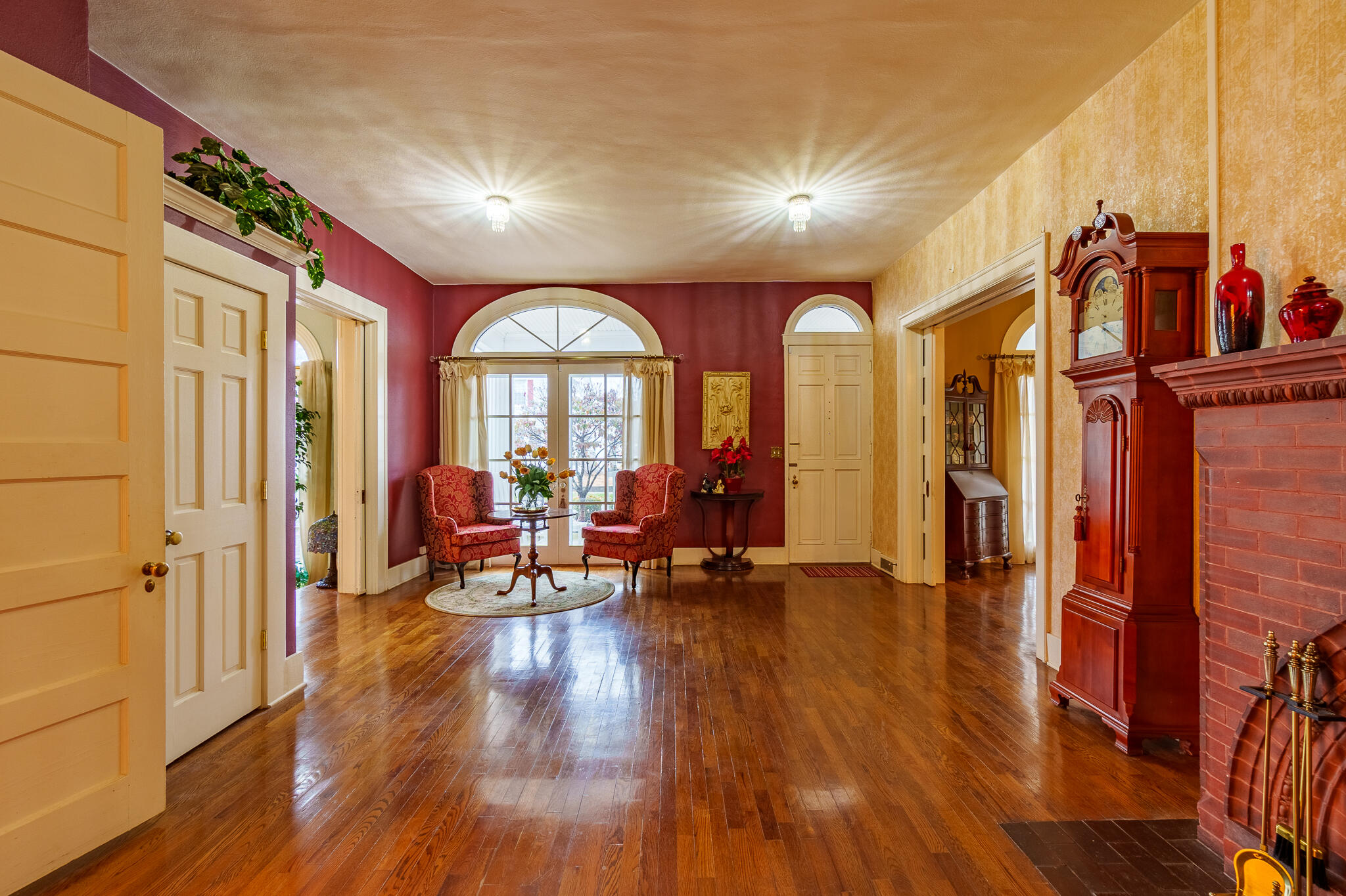 118 Walnut, Troy, Ohio 45373