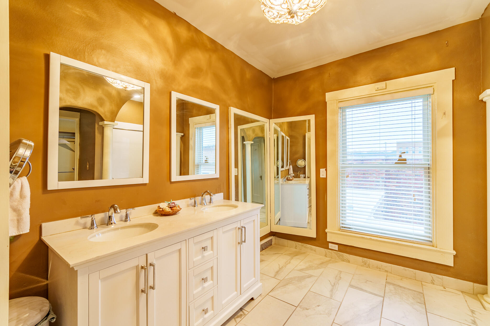 118 Walnut, Troy, Ohio 45373