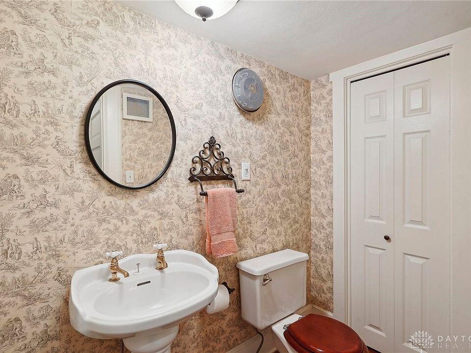 118 Walnut, Troy, Ohio 45373