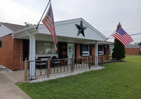 404 Pinewood, Piqua, Ohio 45356, 4 Bedroom Bedrooms, ,2 BathroomBathrooms,Residential,For Sale,Pinewood,1047002