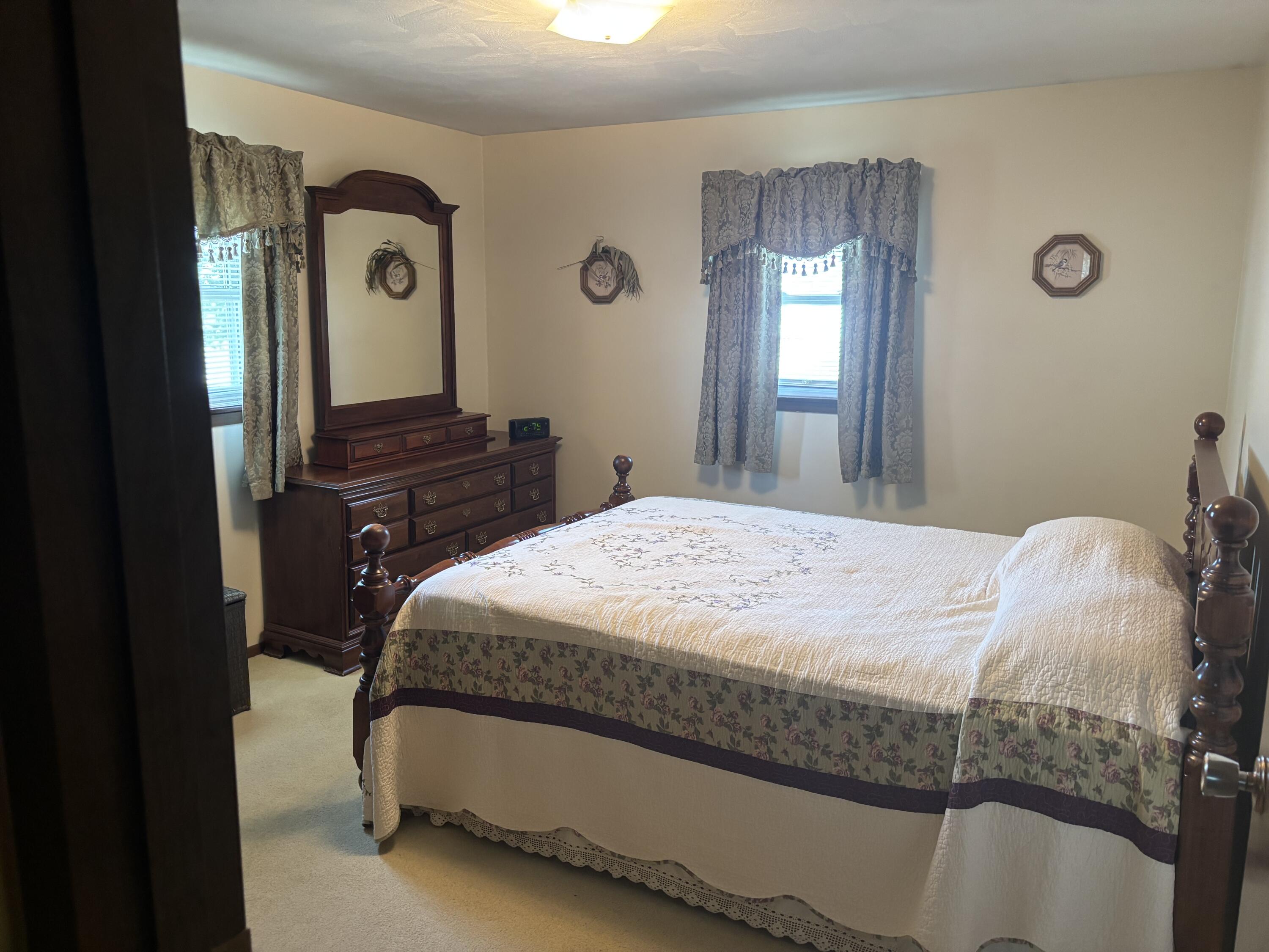 213 North, Anna, Ohio 45302