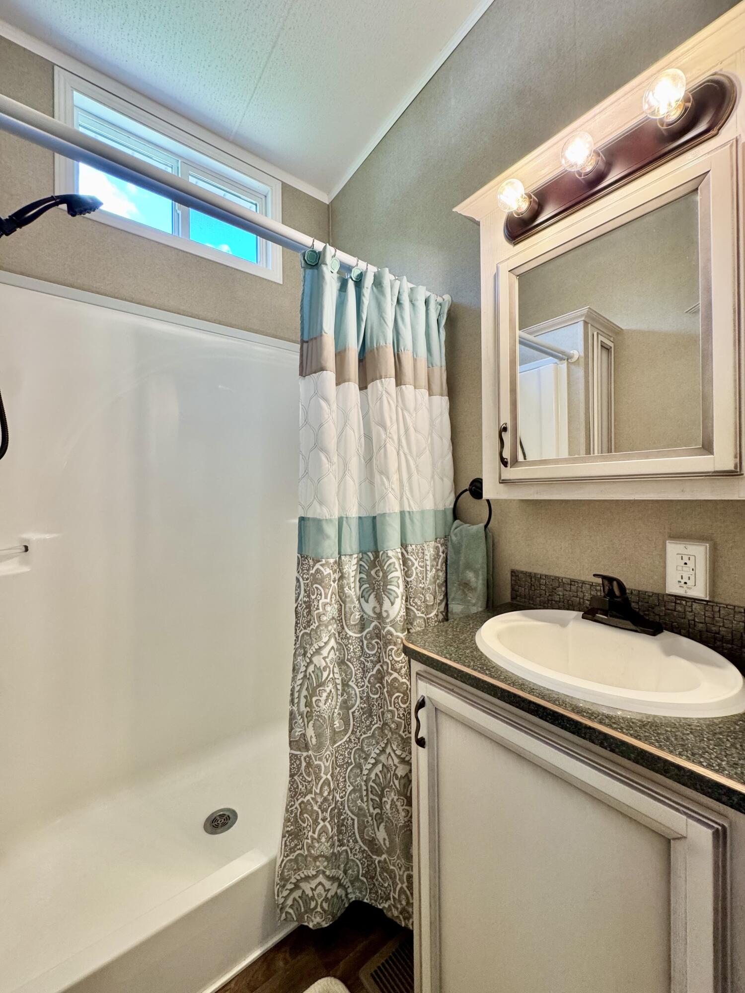 11377 Township Road 266, Lakeview, Ohio 43331