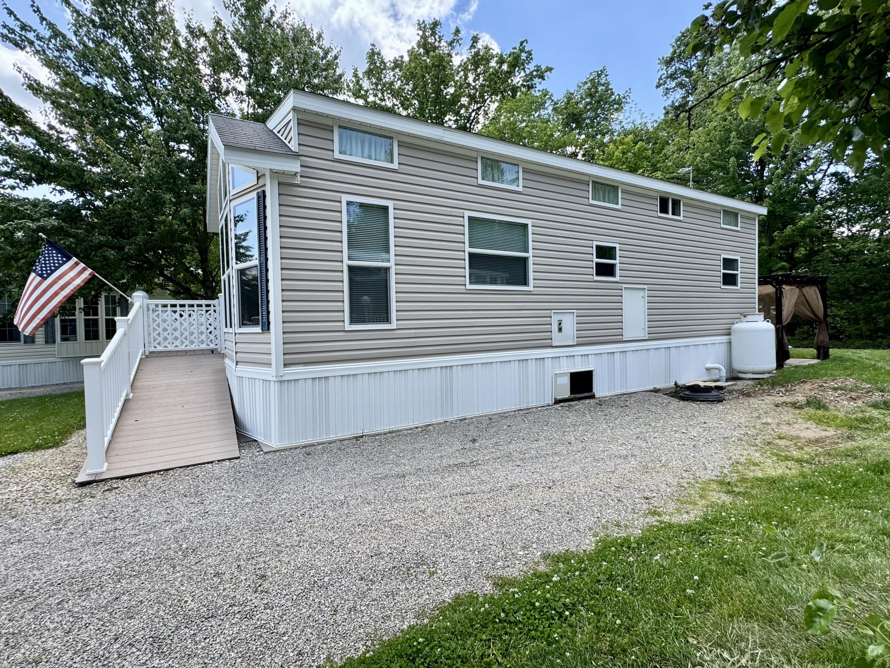 11377 Township Road 266, Lakeview, Ohio 43331