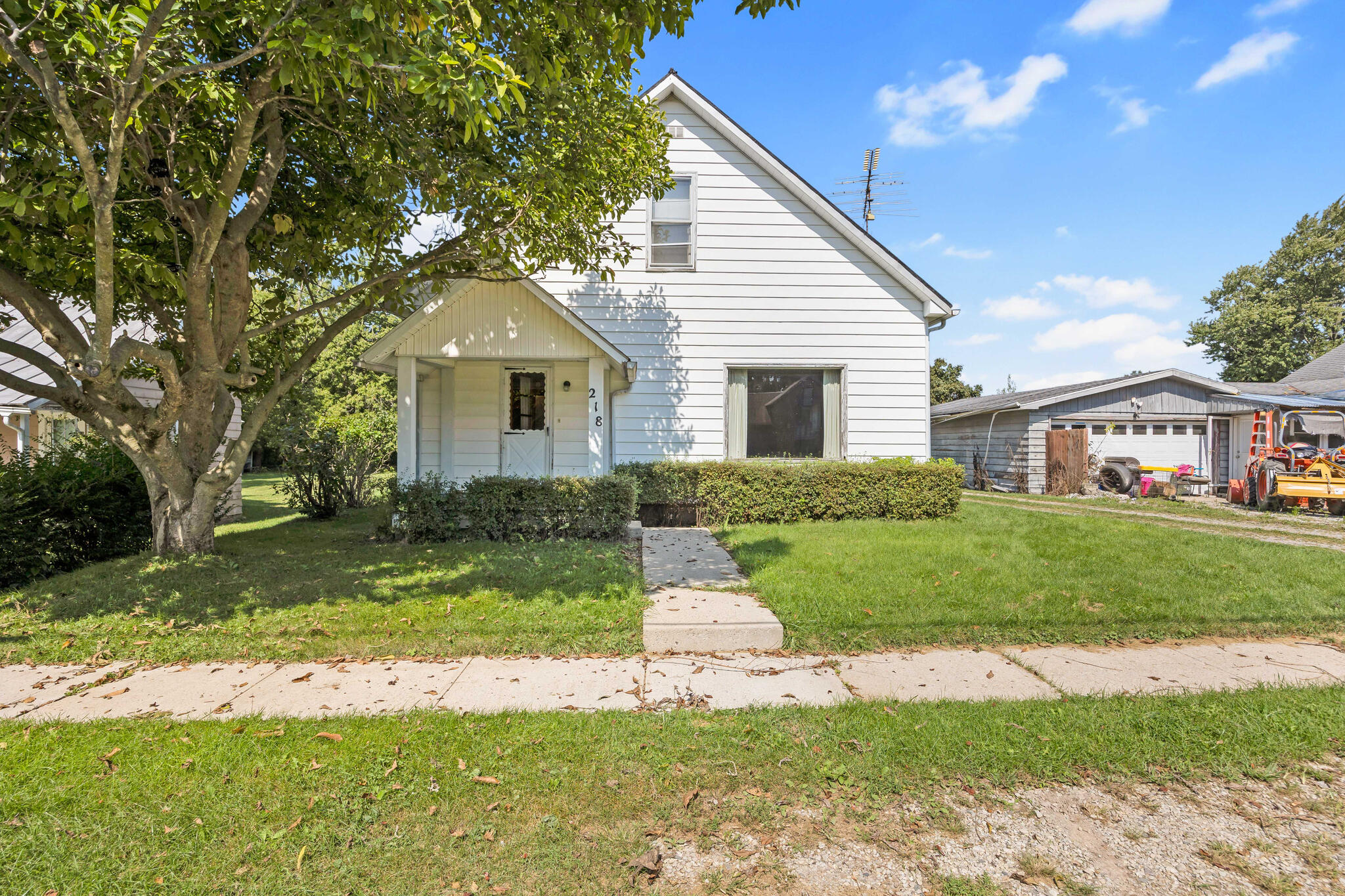 218 Sandusky, Rushsylvania, Ohio 43347
