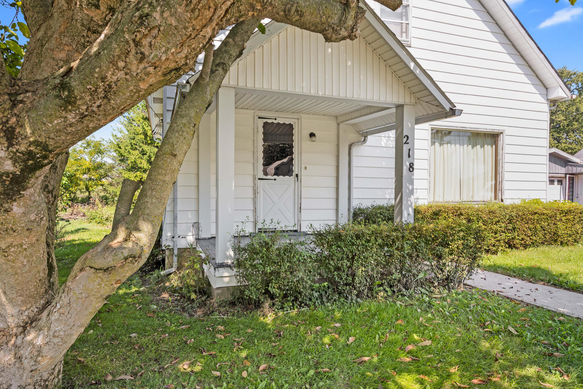 218 Sandusky, Rushsylvania, Ohio 43347
